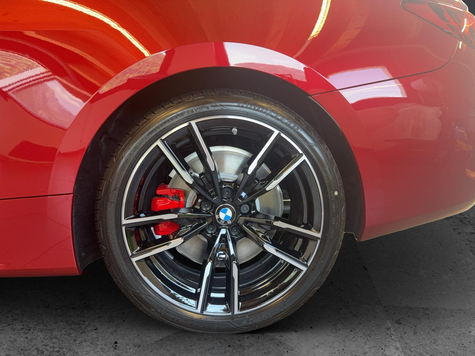 BMW M440i xDrive Cabrio-image-9