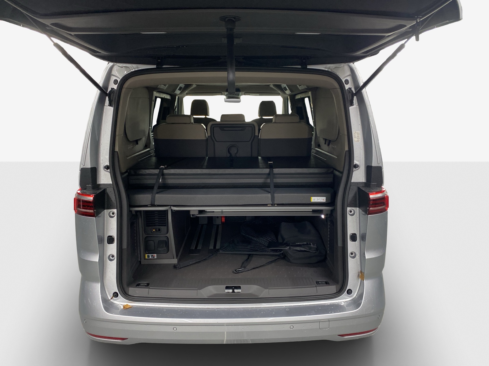 VW California 2.0 TDI Beach Tour-image-12