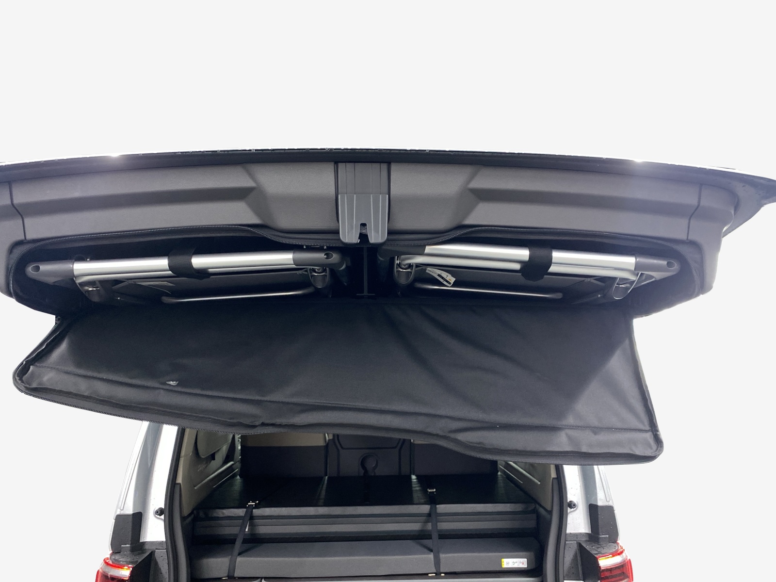VW California 2.0 TDI Beach Tour-image-13