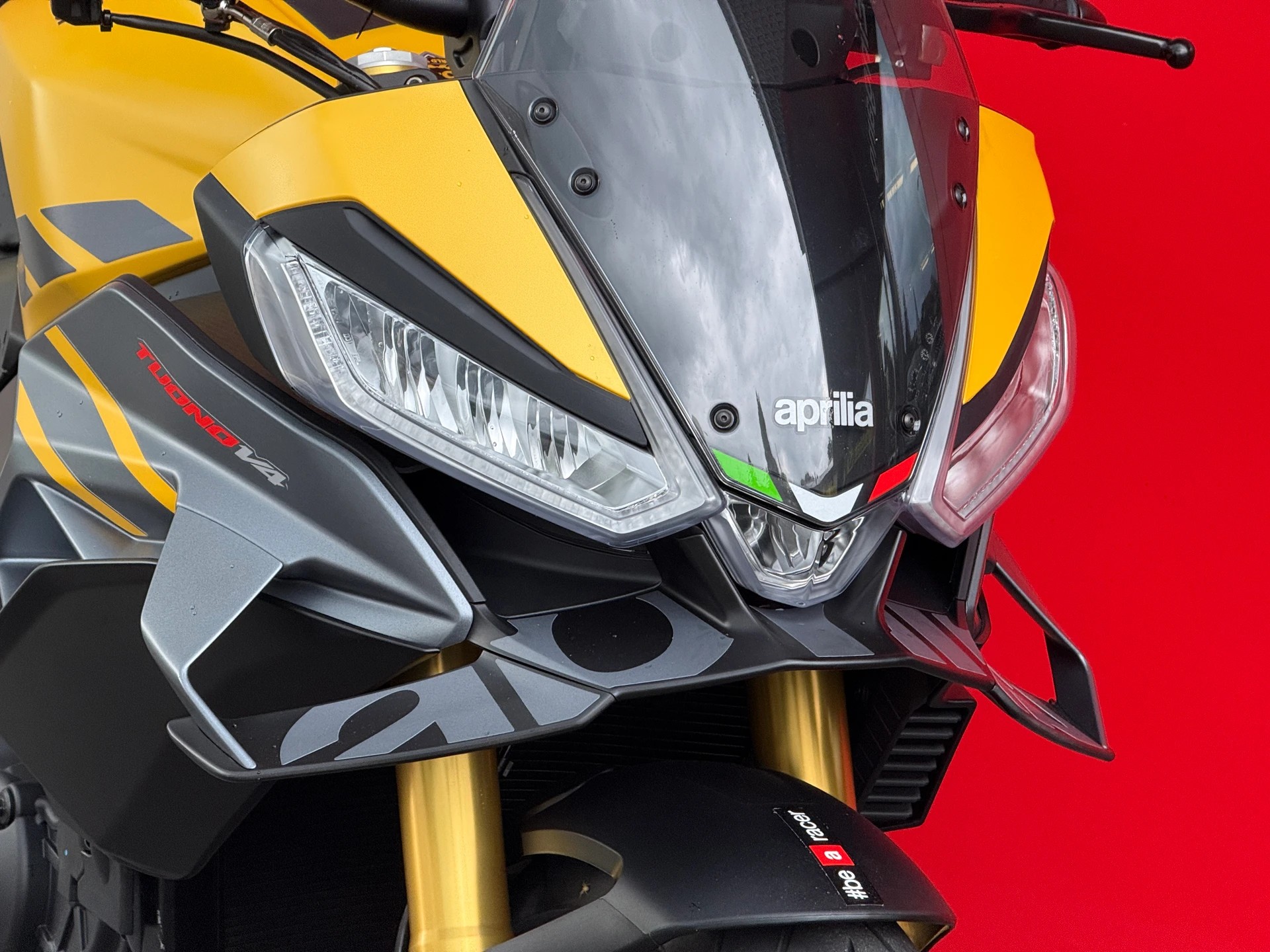 APRILIA Tuono V4 1100-image-6