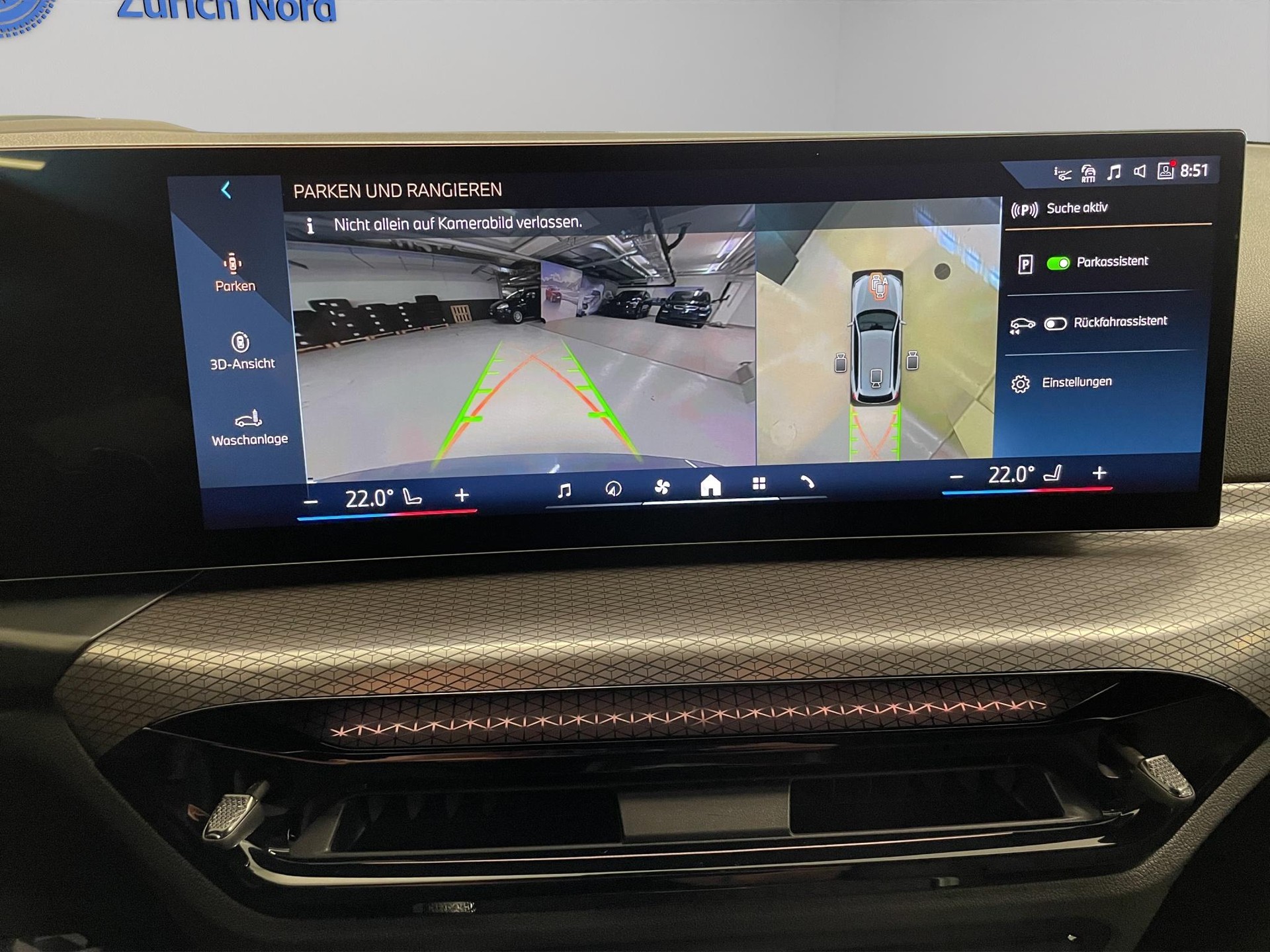 BMW 330d xDrive 48V Touring-image-15
