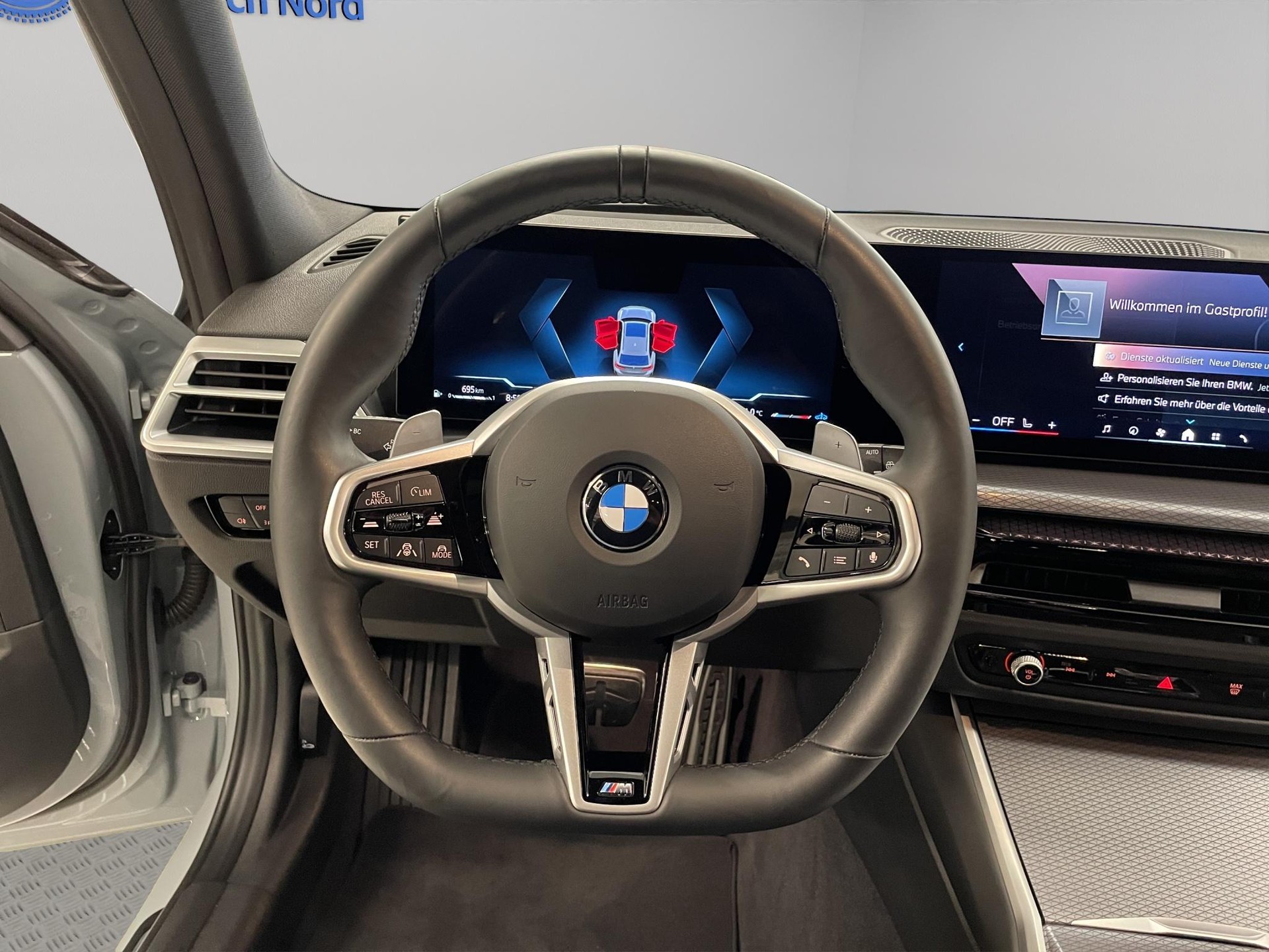 BMW 330d xDrive 48V Touring-image-12