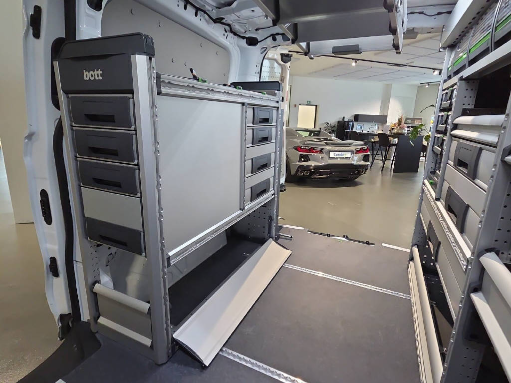 FORD Transit Custom Van 280 L1 2.0 EcoBlue 110 Trend-image-9