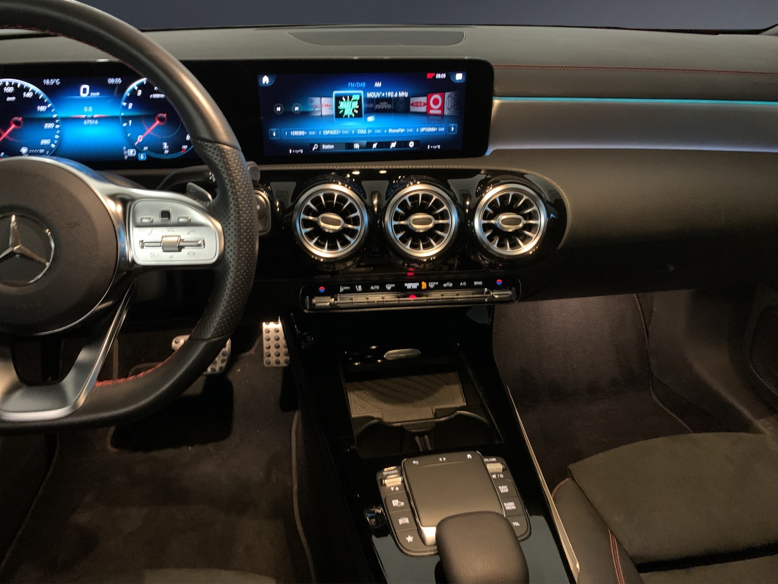Image MERCEDES-BENZ CLA-220 CLA 220 AMG Line 4Matic