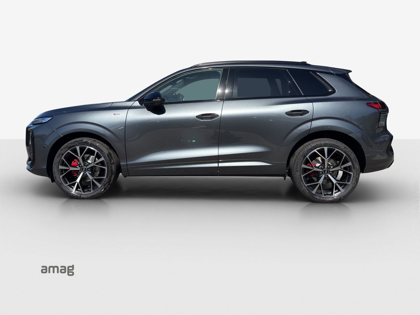 AUDI Q3 SUV 110 kW TFSI S tronic-showroom-element-1