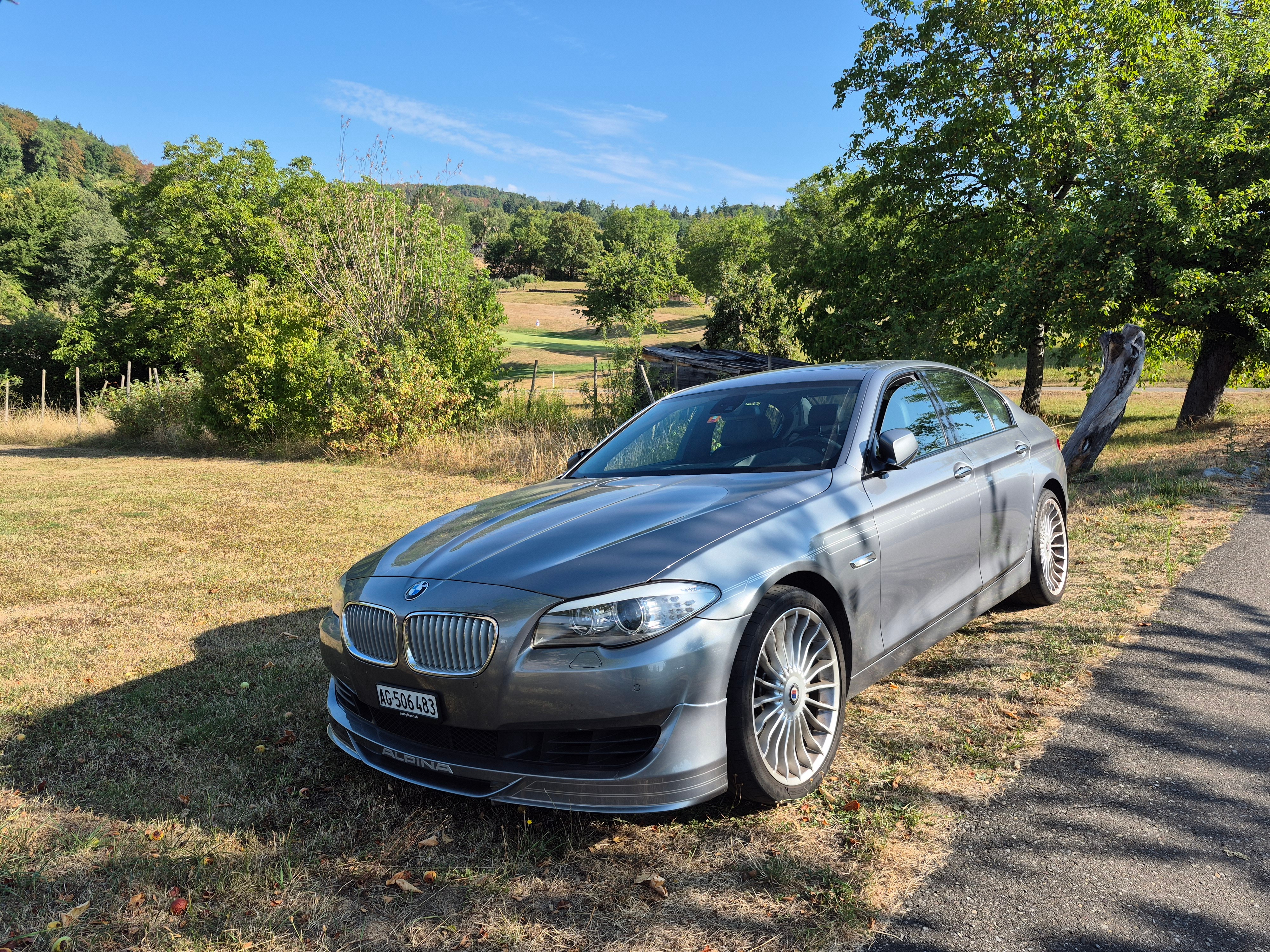 Car photo