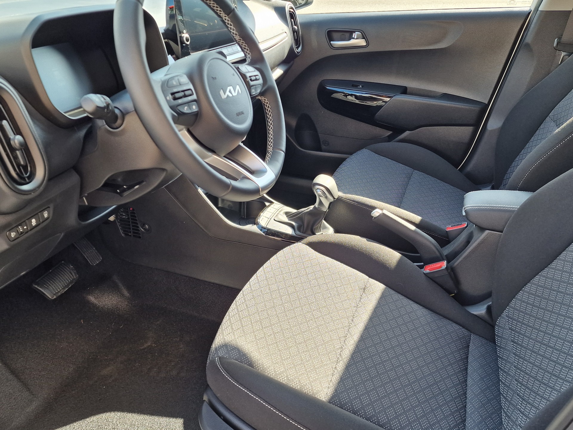 KIA Picanto 1.0 GDi First Edition Automatic-image-7