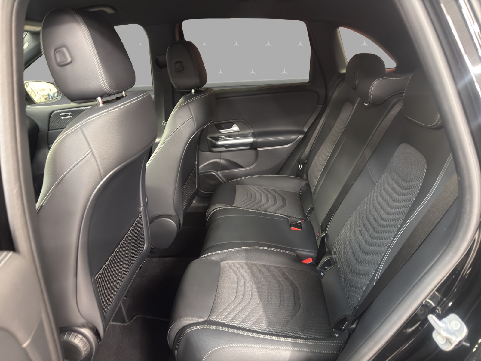MERCEDES-BENZ B 200 - Progressive / AHK / Rückfahrkamera / Sitzkomfort-Paket-image-13