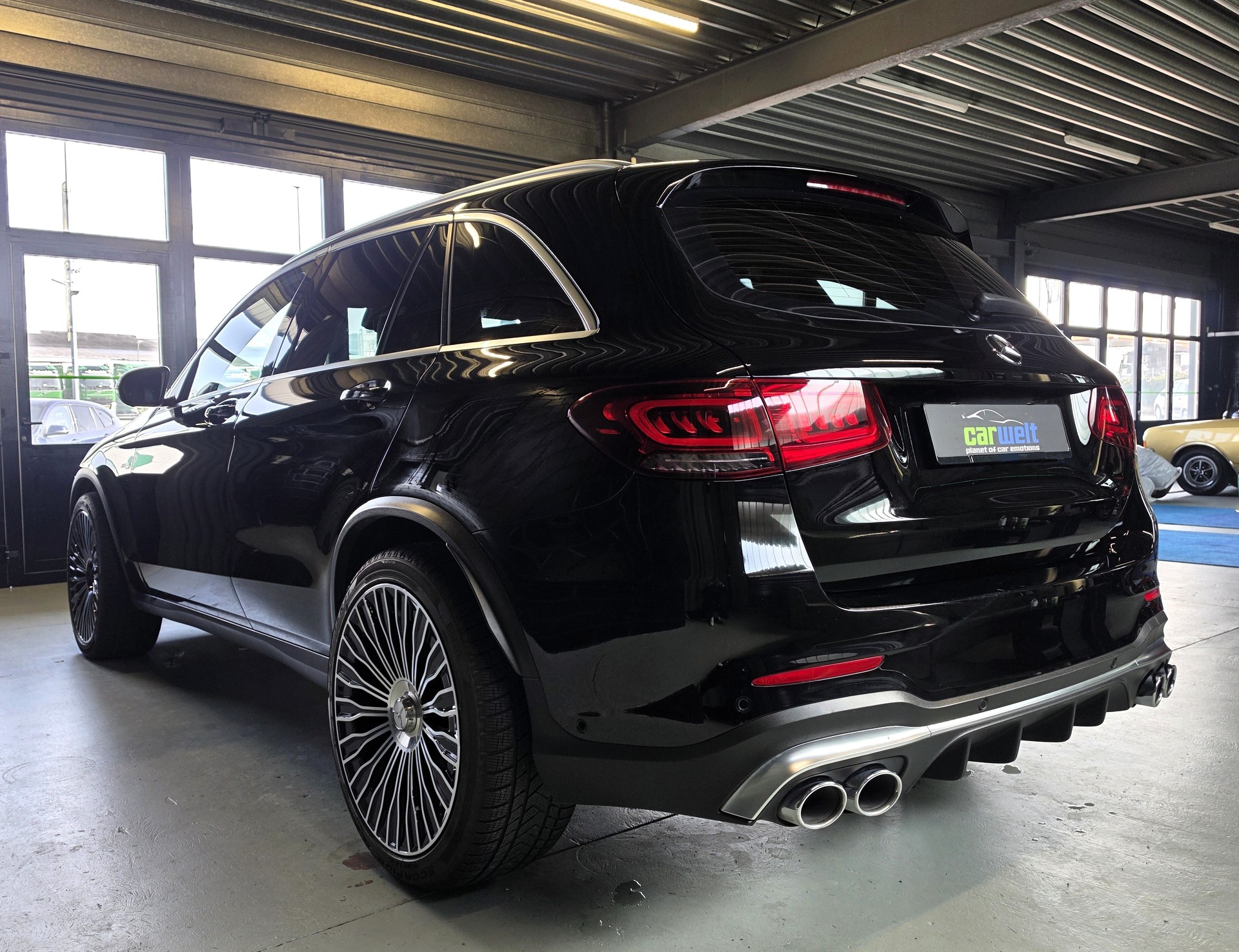 MERCEDES-BENZ GLC 43 AMG 4Matic 9G-Tronic-image-8