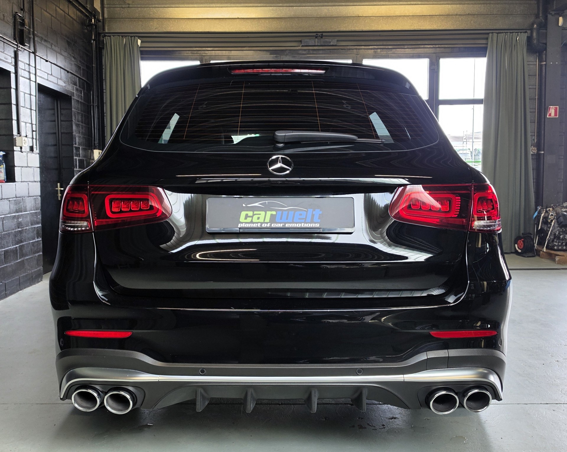 MERCEDES-BENZ GLC 43 AMG 4Matic 9G-Tronic-image-3