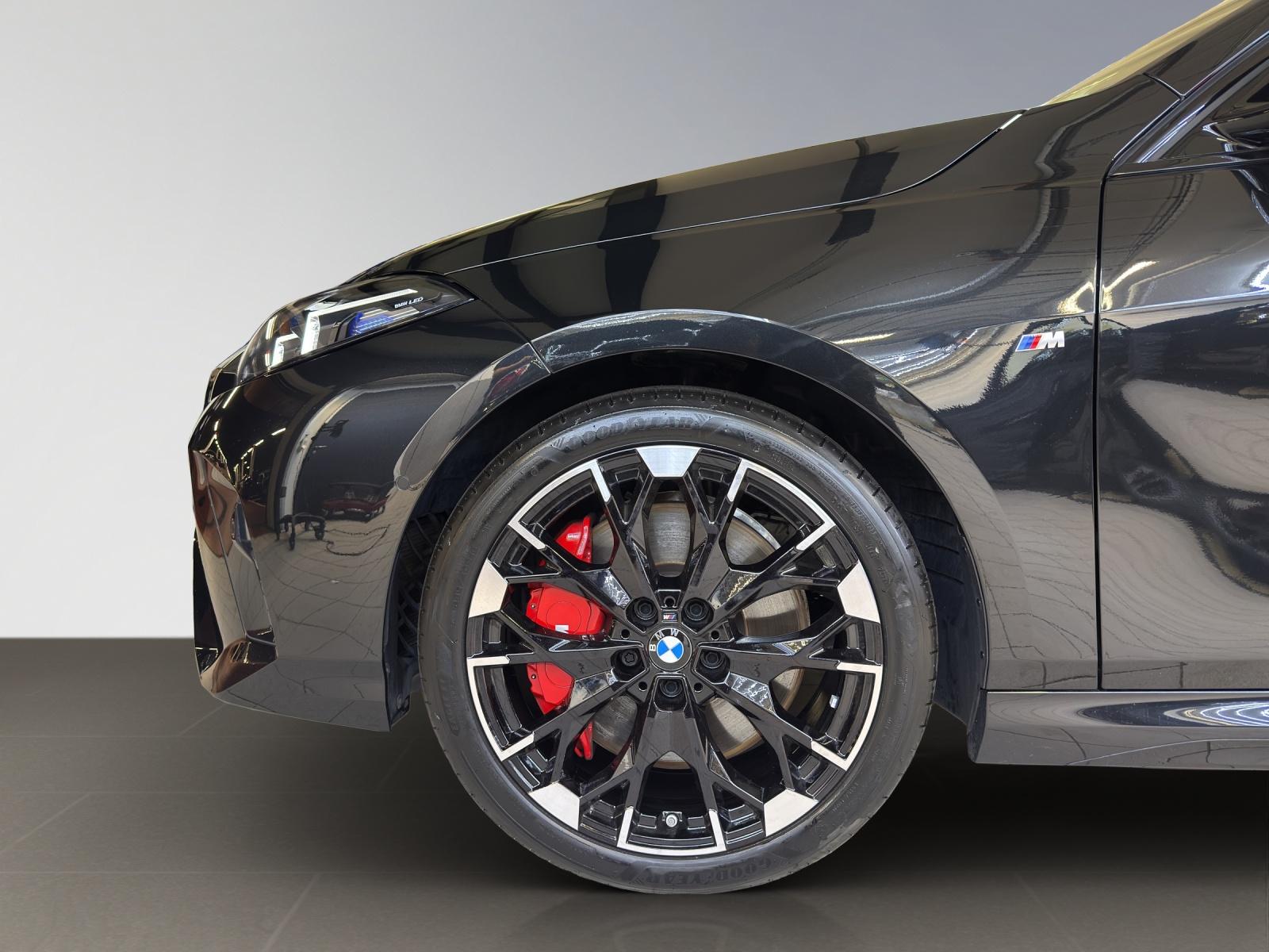 BMW M135i xDrive M-SportPaket Pro-image-18