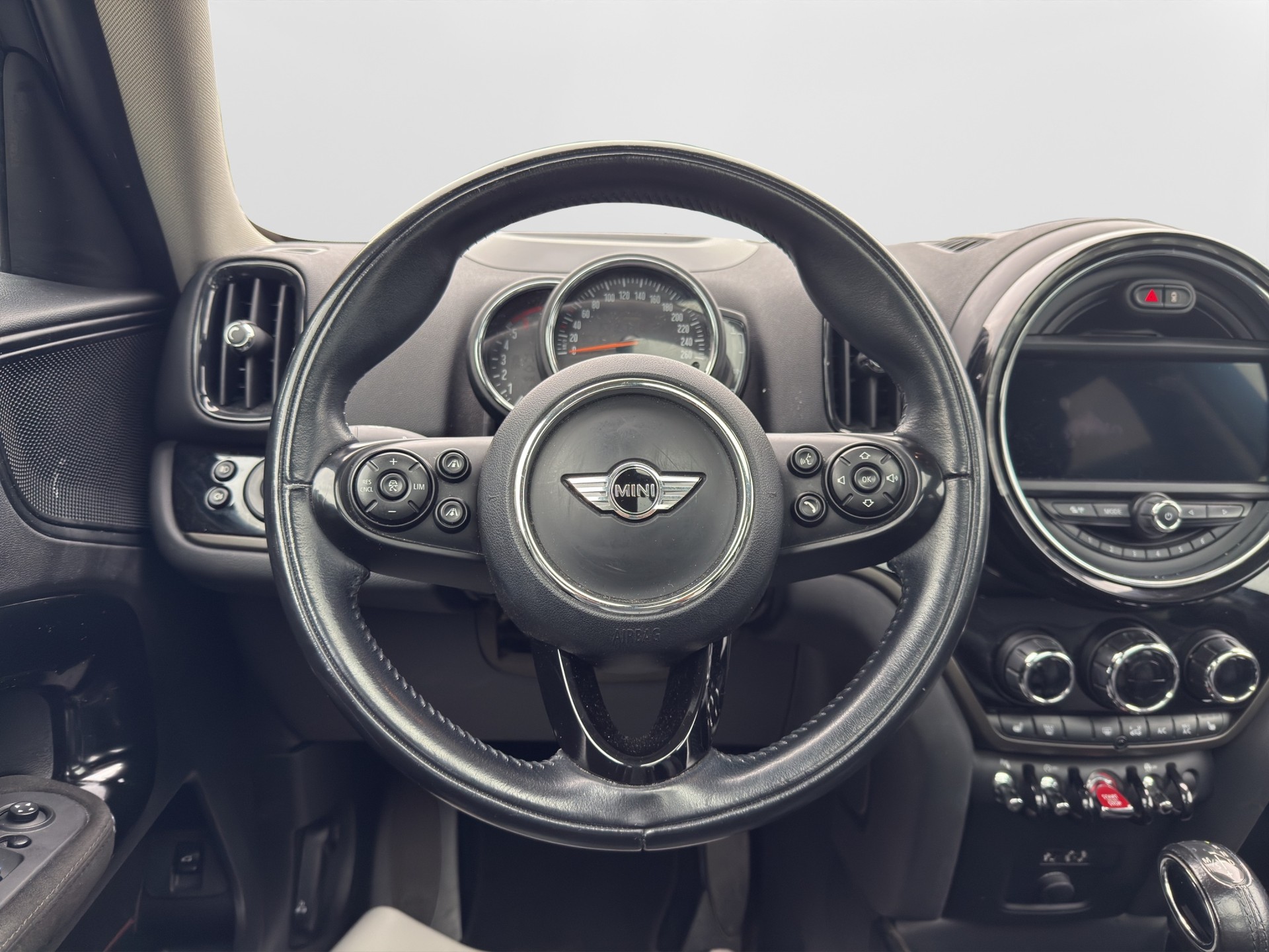 MINI Countryman Cooper SD ALL4 Steptronic-image-10