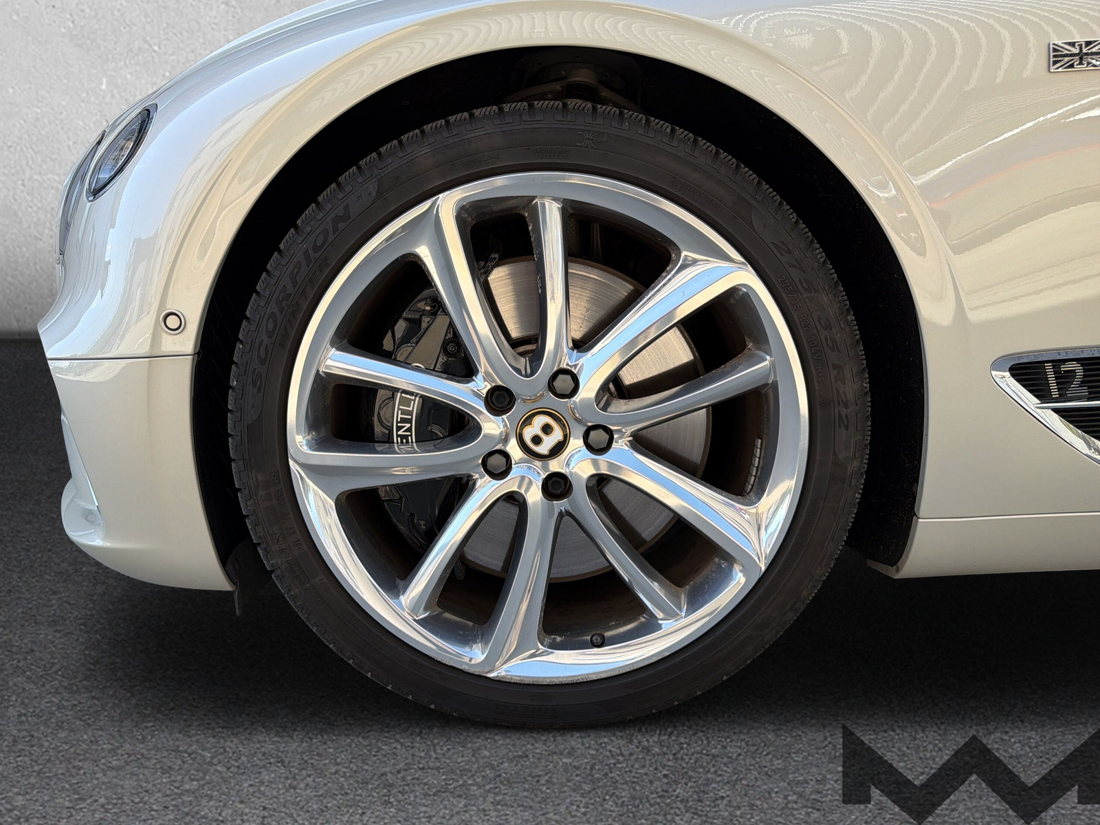 BENTLEY Continental GTC 6.0 W12-image-28