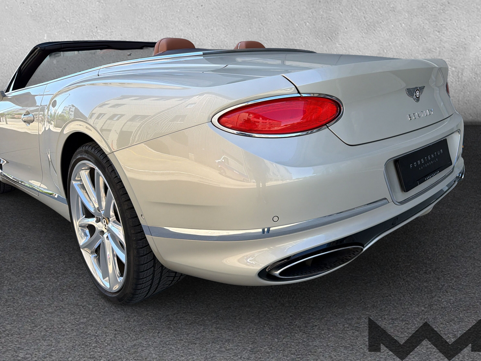 BENTLEY Continental GTC 6.0 W12-image-29
