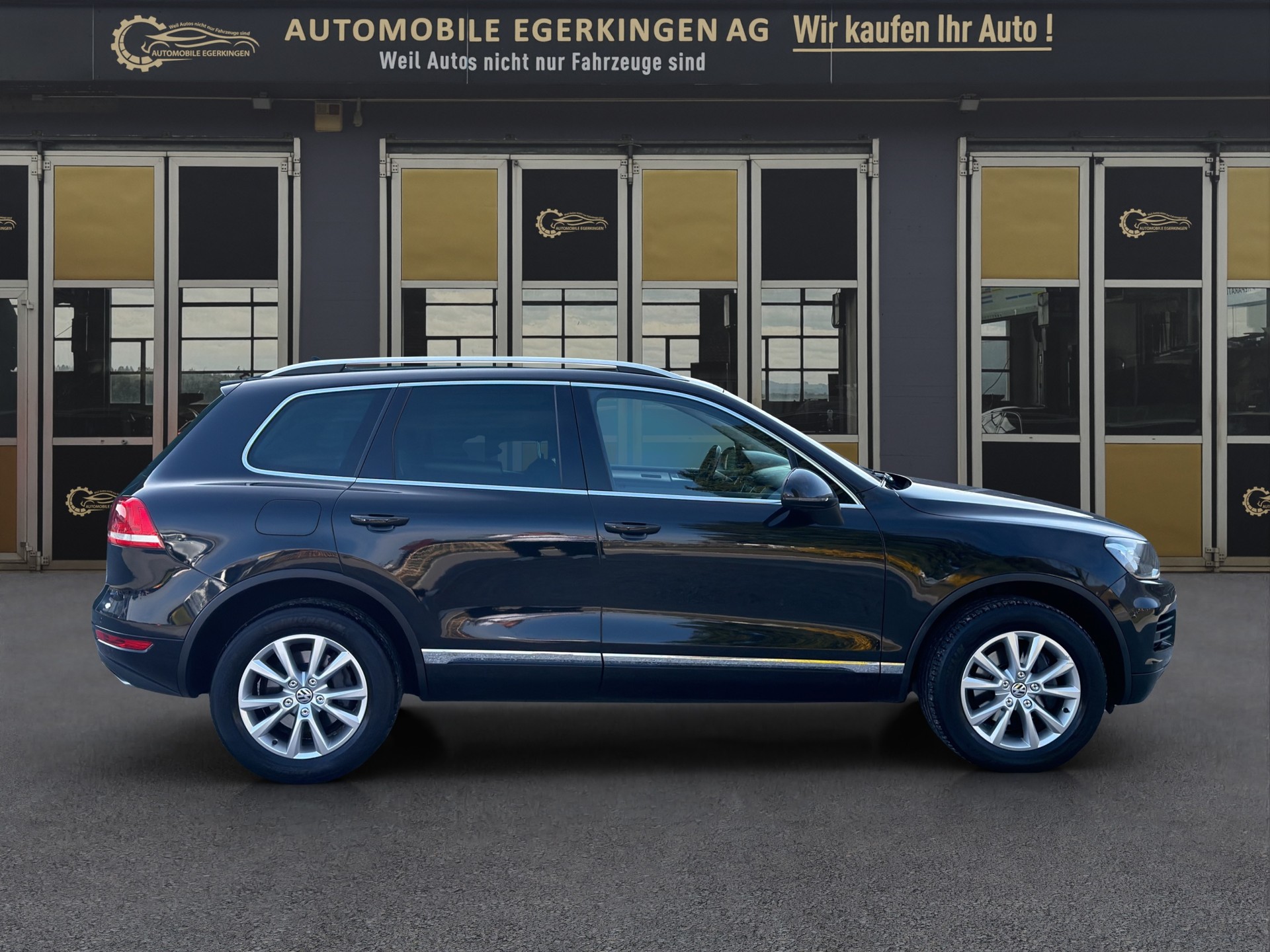 VW Touareg 3.0 TDI BMT Edition X Tiptronic-image-3