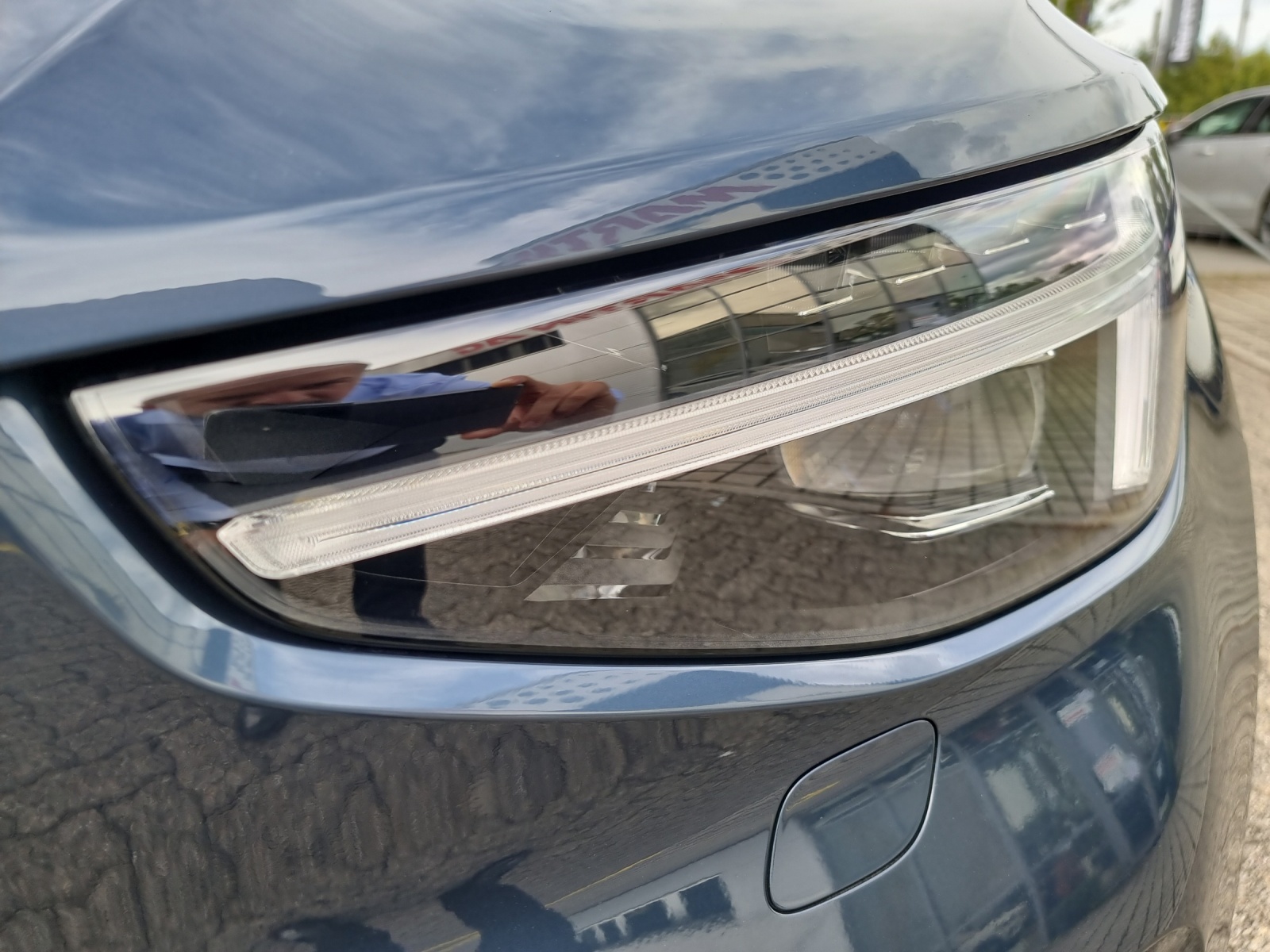 VOLVO EX40 Twin Performance Ultra AWD-image-7