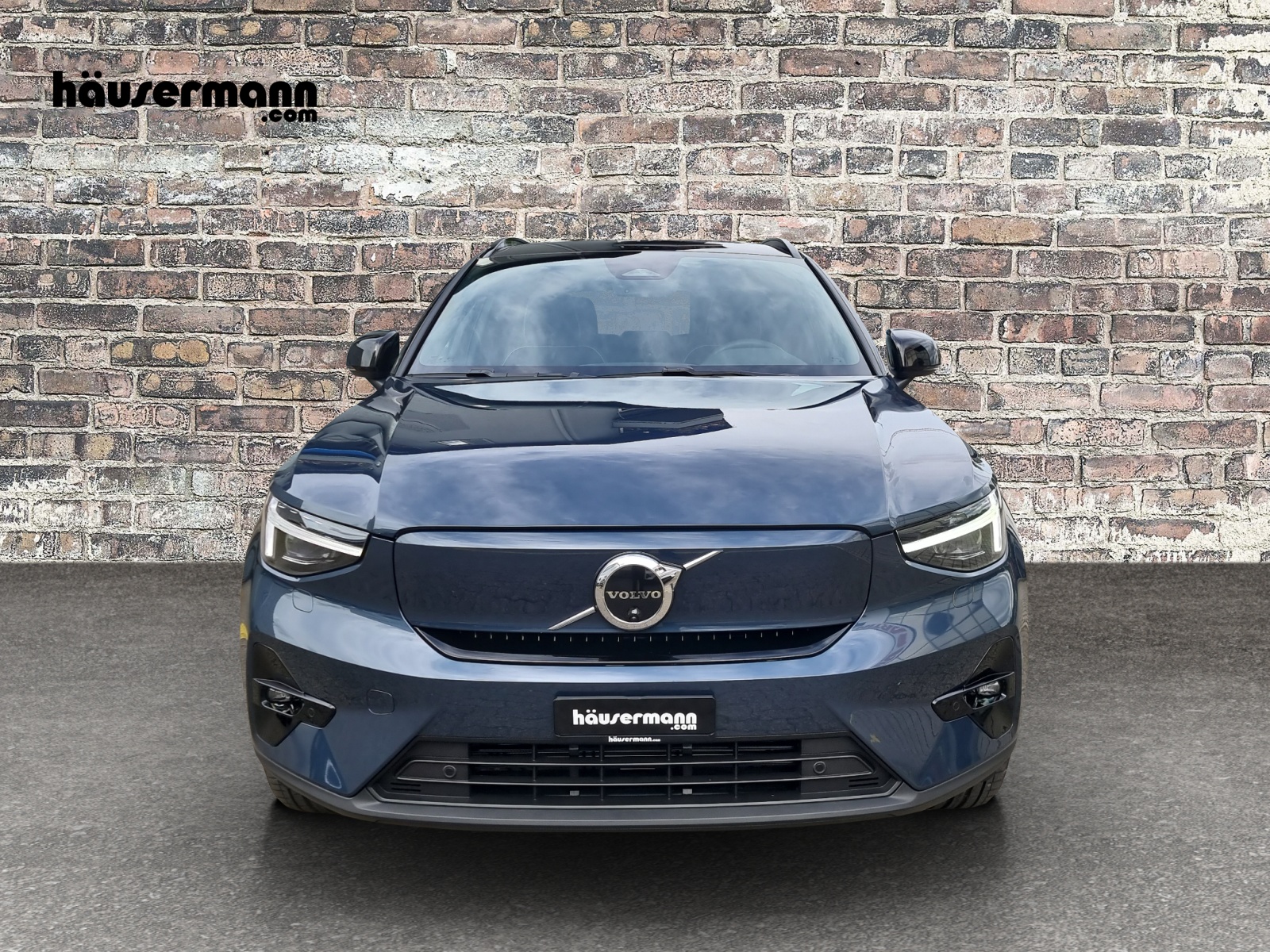 VOLVO EX40 Twin Performance Ultra AWD-image-1