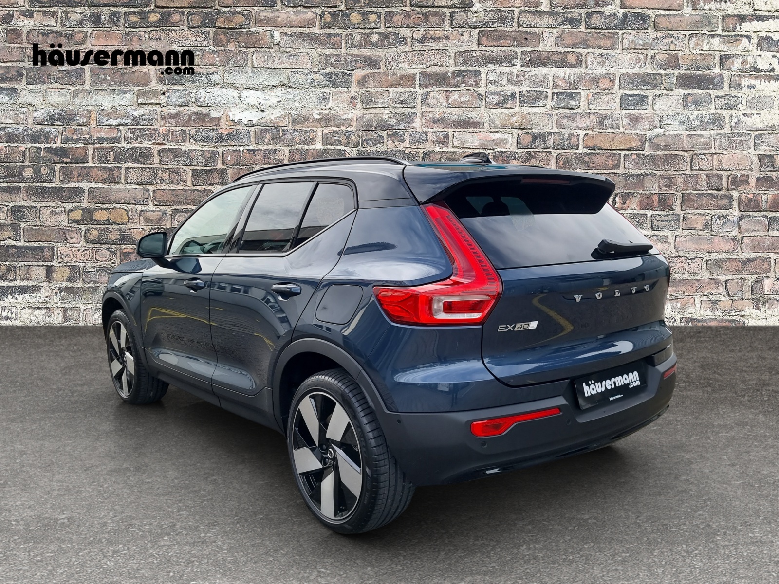 VOLVO EX40 Twin Performance Ultra AWD-image-3