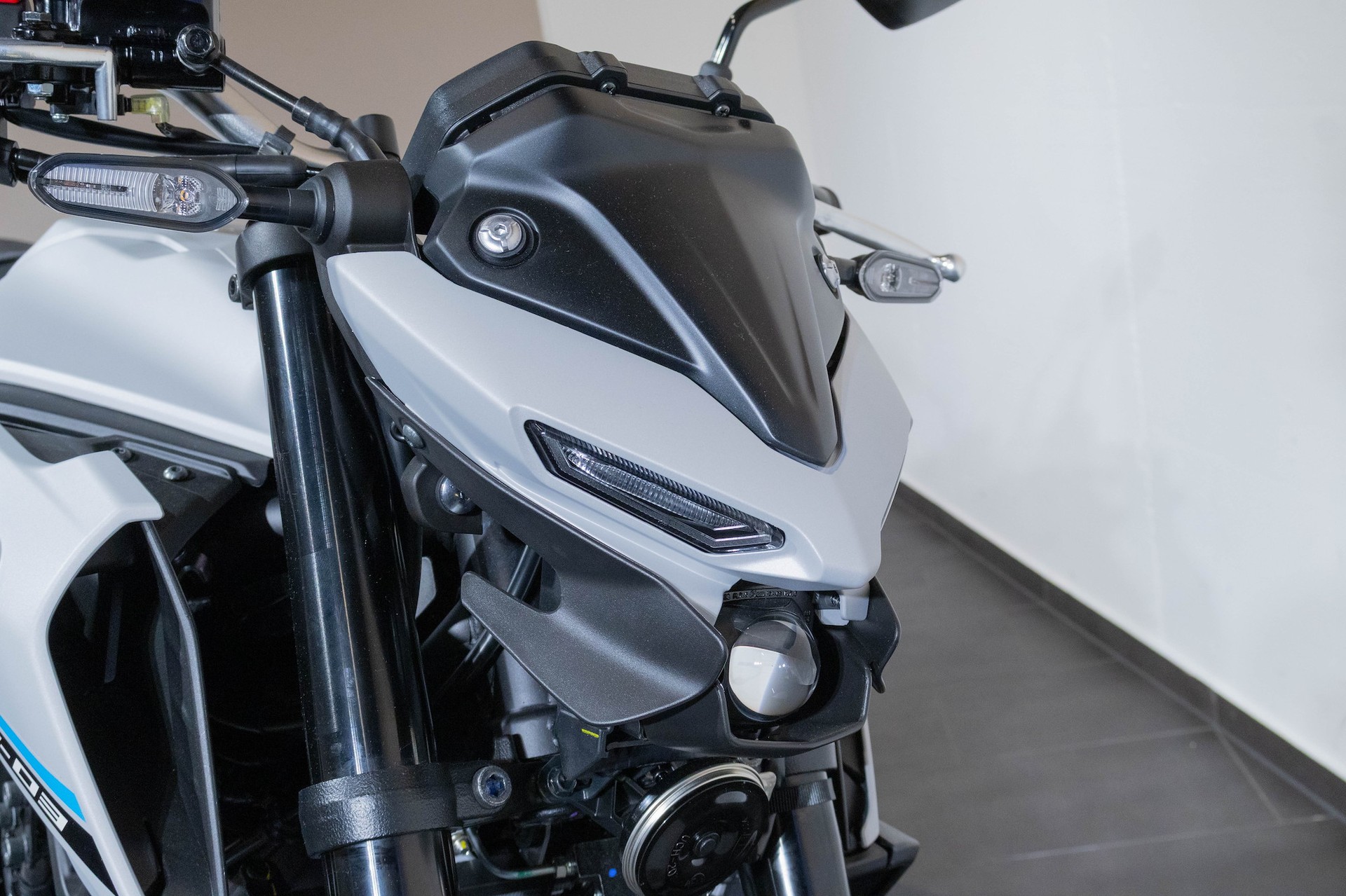 YAMAHA MT-03-image-10