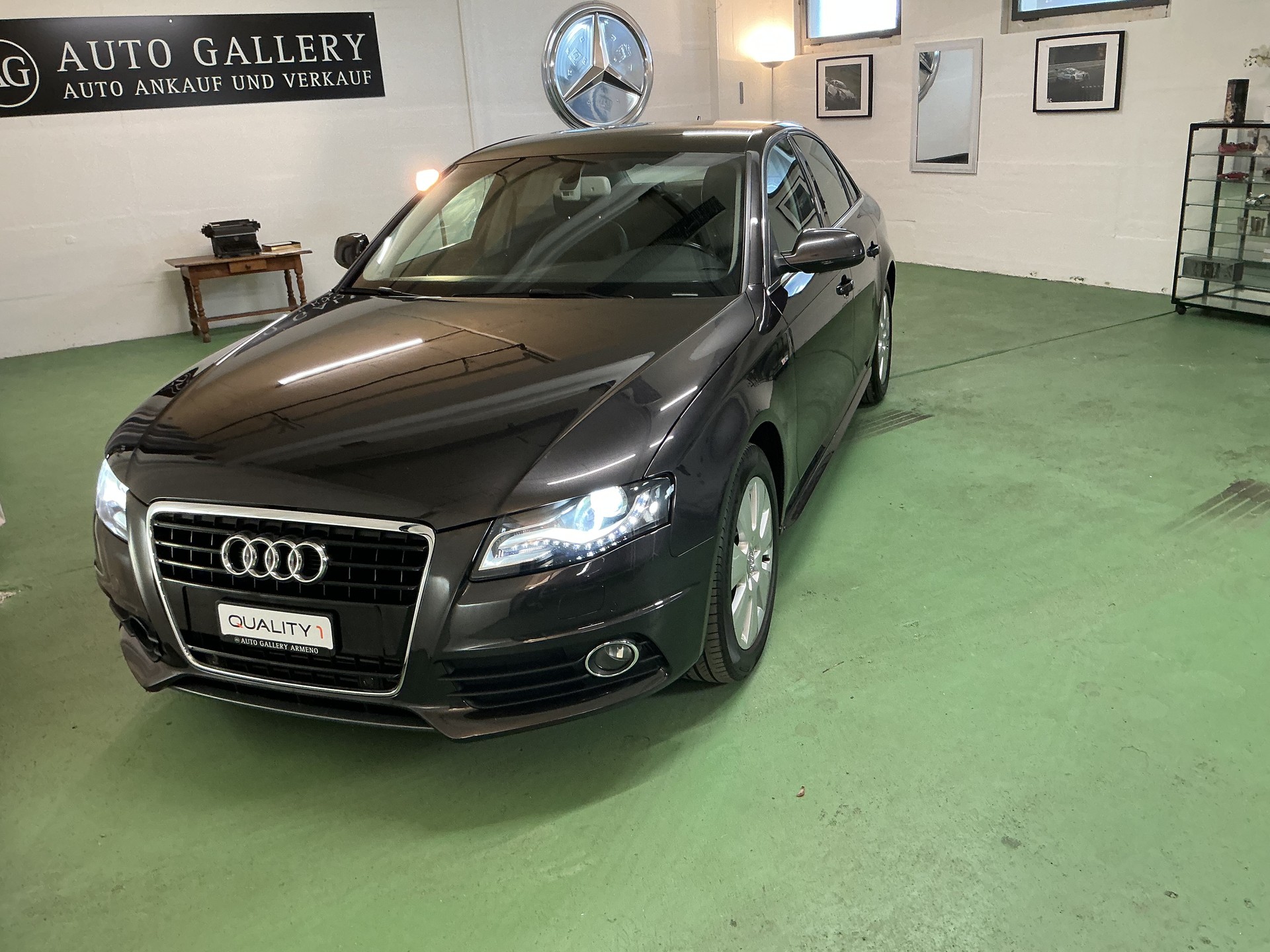 AUDI A4 Limousine 3.0 TDI quattro tiptronic-image-1