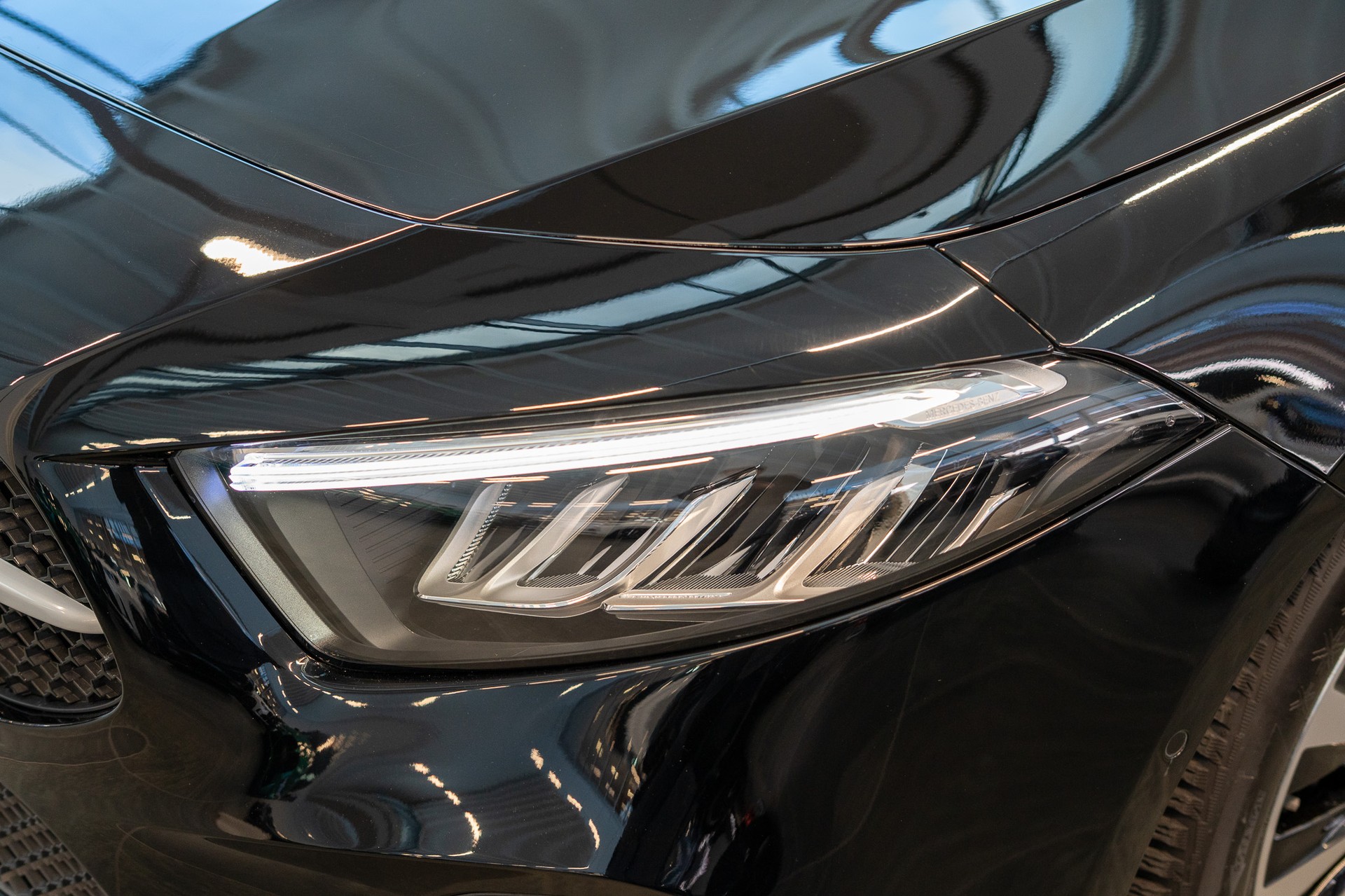 MERCEDES-BENZ A 180 Progressive Limousine / Facelift / Rückfahrkamera / Sitzheizung-image-20