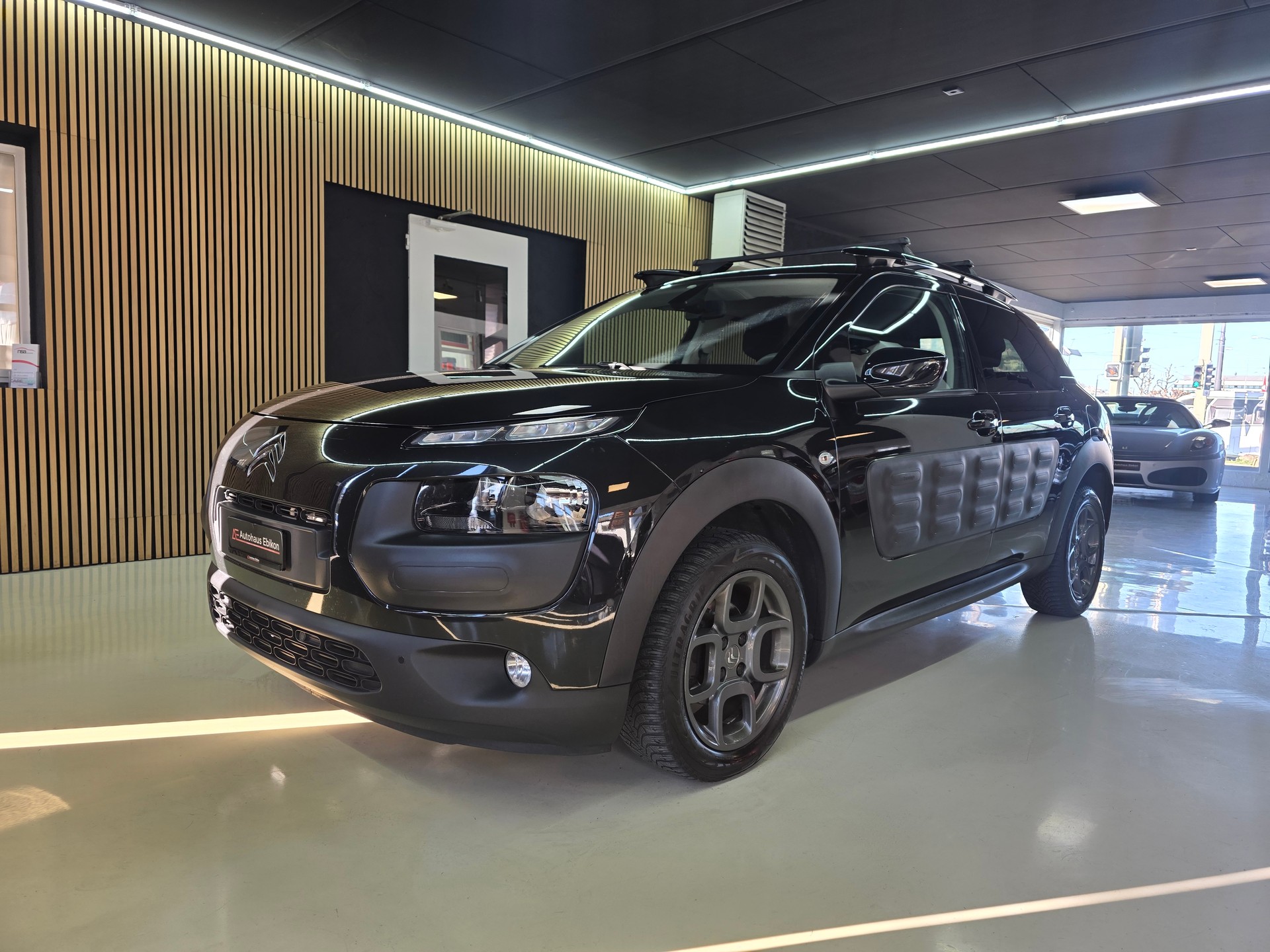 CITROEN C4 Cactus 1.2 e-THP Shine Edition-showroom-element-2