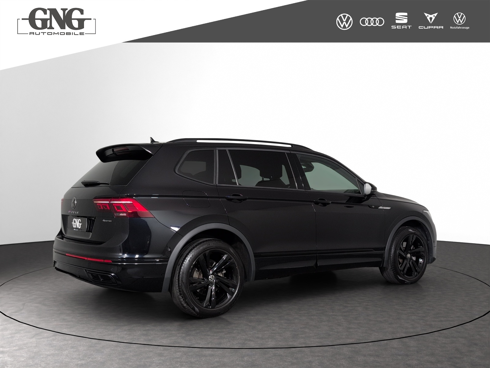 VW Tiguan Allspace 2.0TSI R-Line 4Motion DSG-image-2