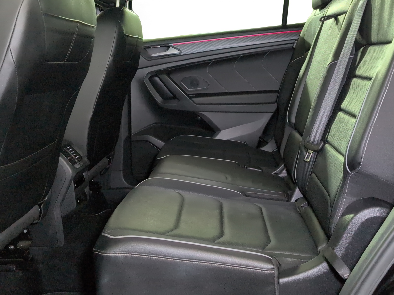 VW Tiguan Allspace 2.0TSI R-Line 4Motion DSG-image-13