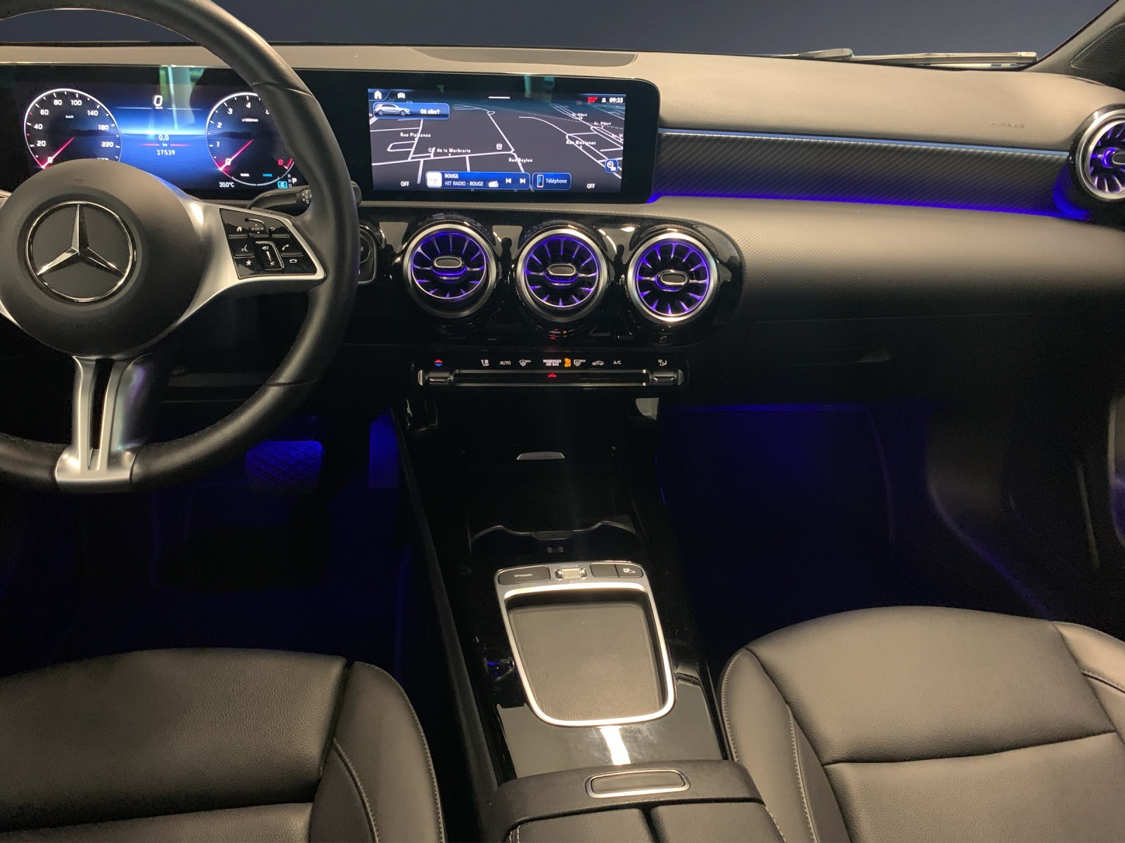 MERCEDES-BENZ A 220 4Matic 8G-DCT-image-8