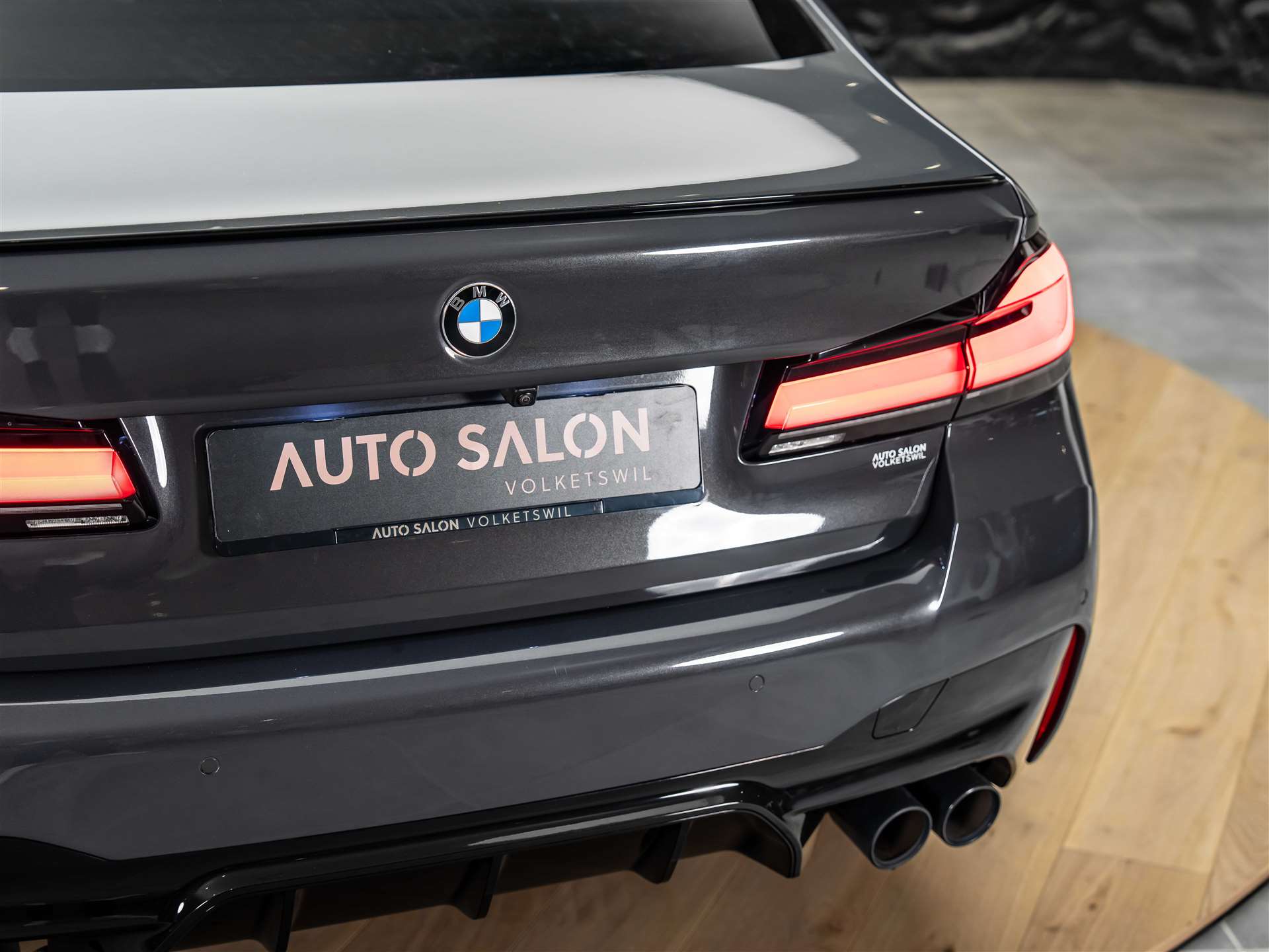 BMW M5 xDrive Competition Drivelogic *Carbon Dach*Head-Up*360°*-image-22