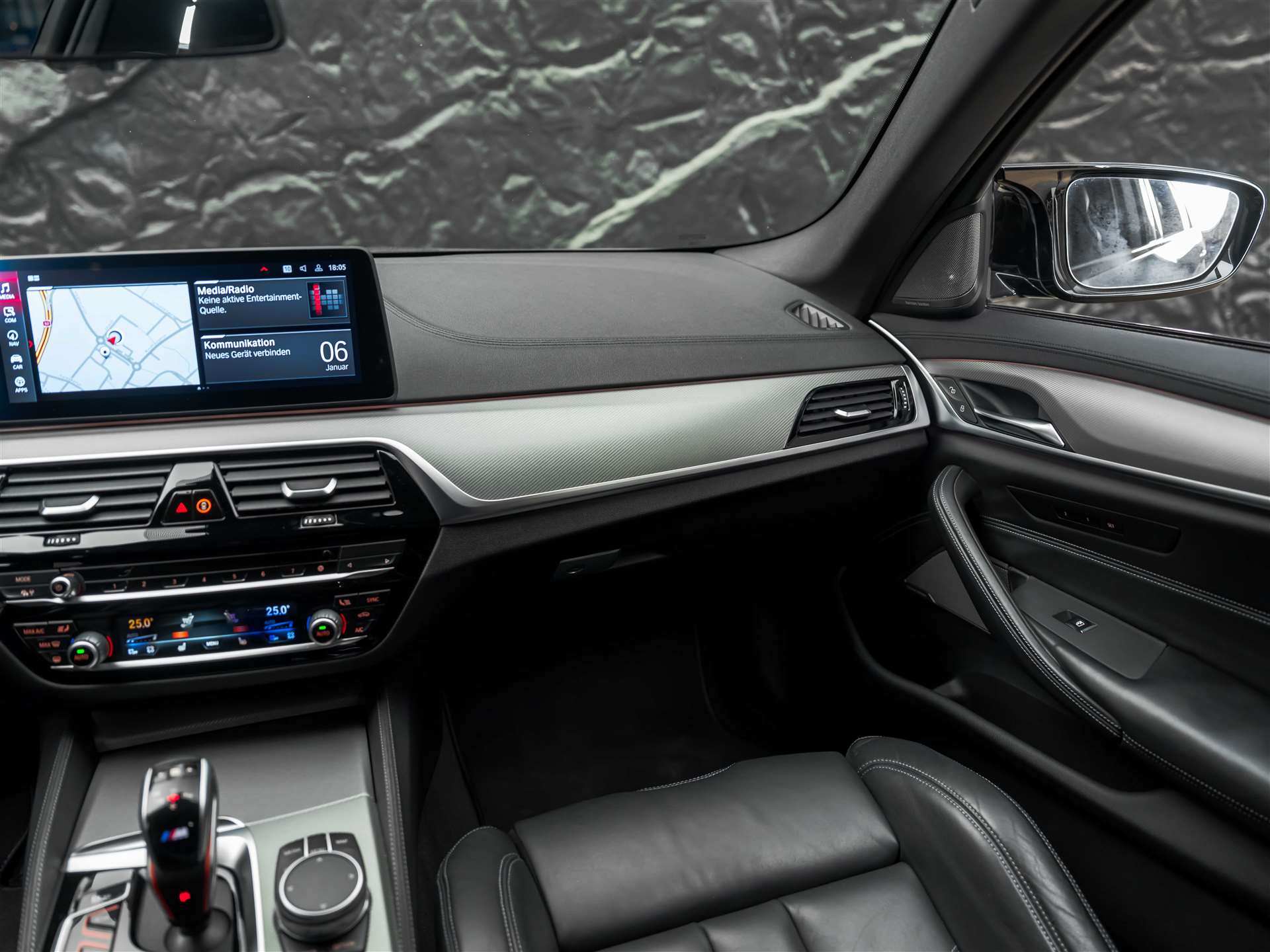 BMW M5 xDrive Competition Drivelogic *Carbon Dach*Head-Up*360°*-image-33