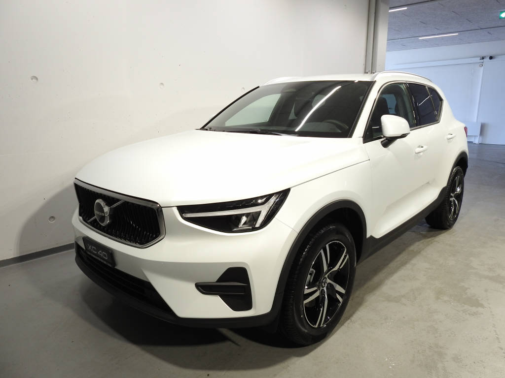 VOLVO XC40 2.0 B3 MH Core-image-0