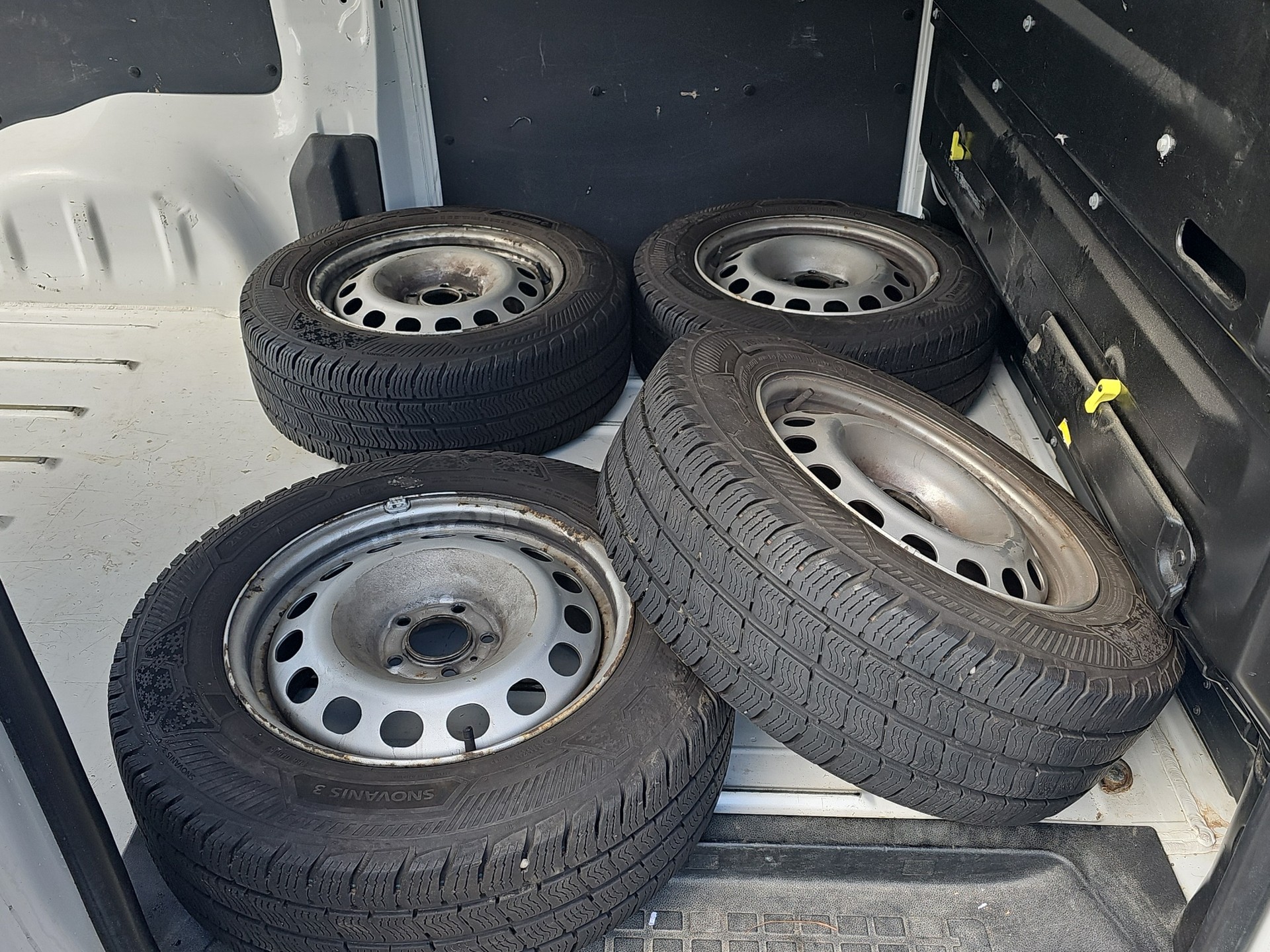 TOYOTA Proace 1.5D s/s Panel Van L1 Terra-image-22