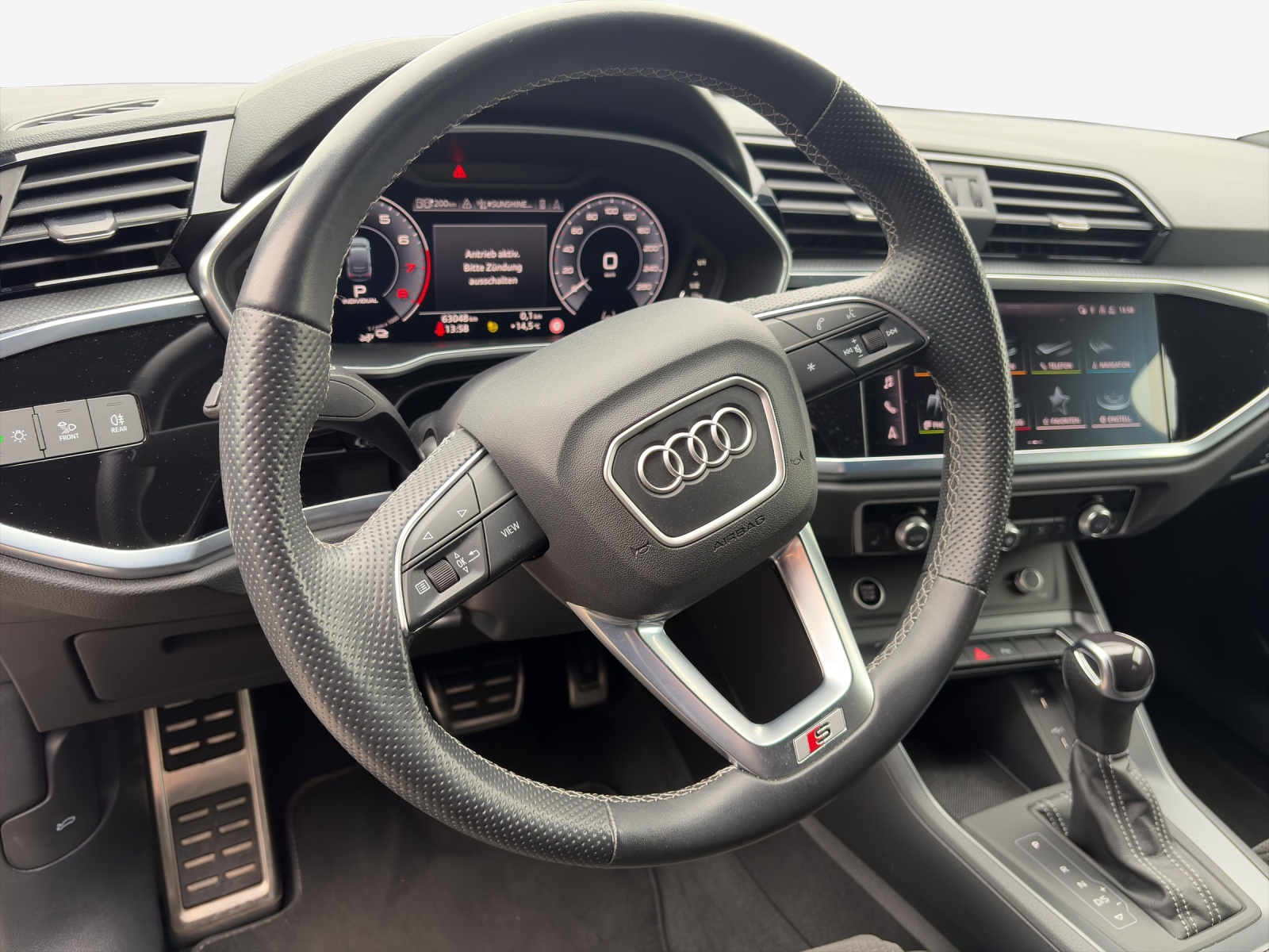AUDI Q3 Sportback 45 TFSI e S line Attraction S-tronic-image-10