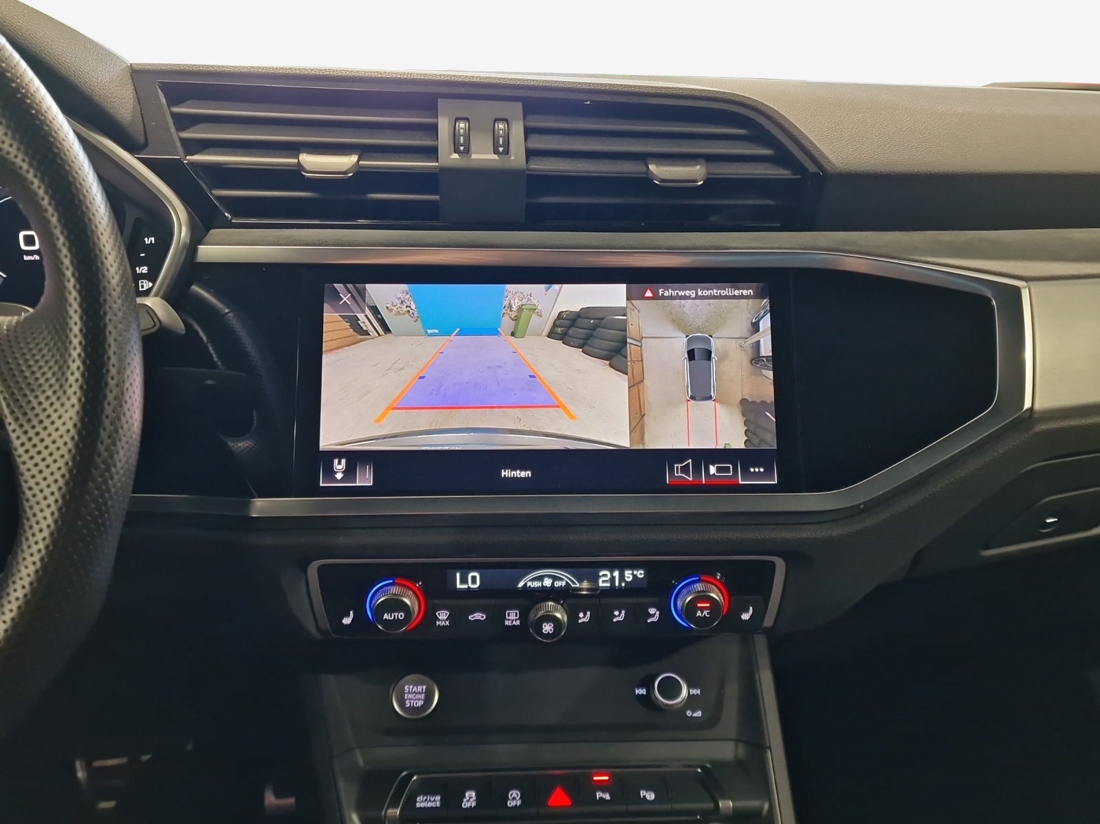 AUDI Q3 45 TFSI S line quattro S-tronic-image-14