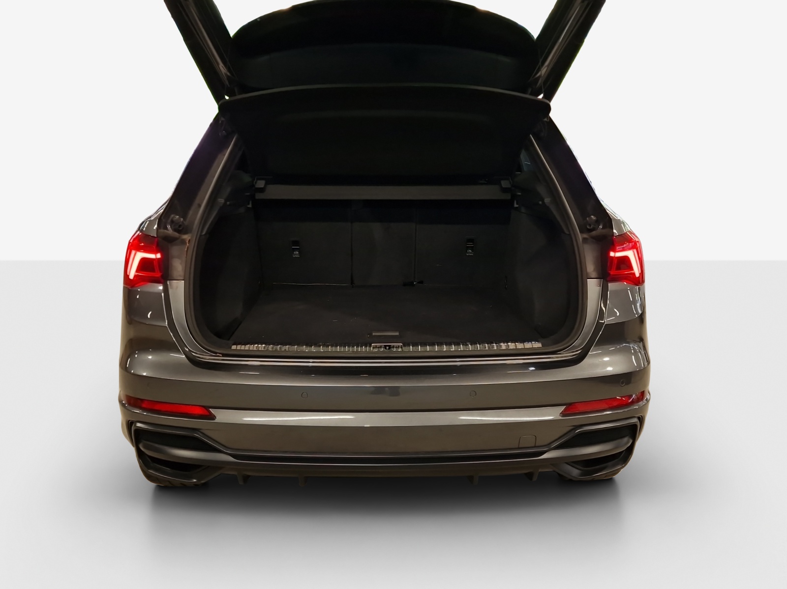 AUDI Q3 45 TFSI S line quattro S-tronic-image-12