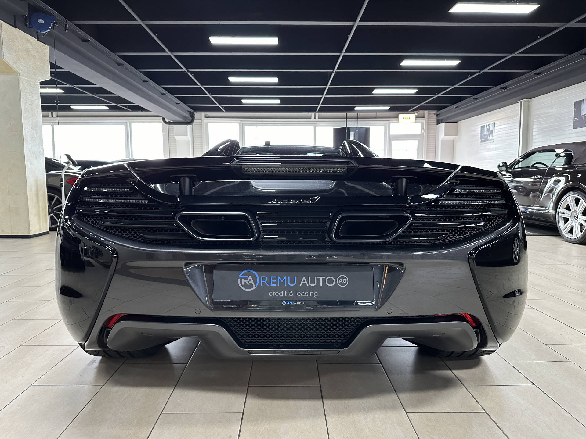 McLAREN 650S Spider 3.8 V8 SSG-image-5