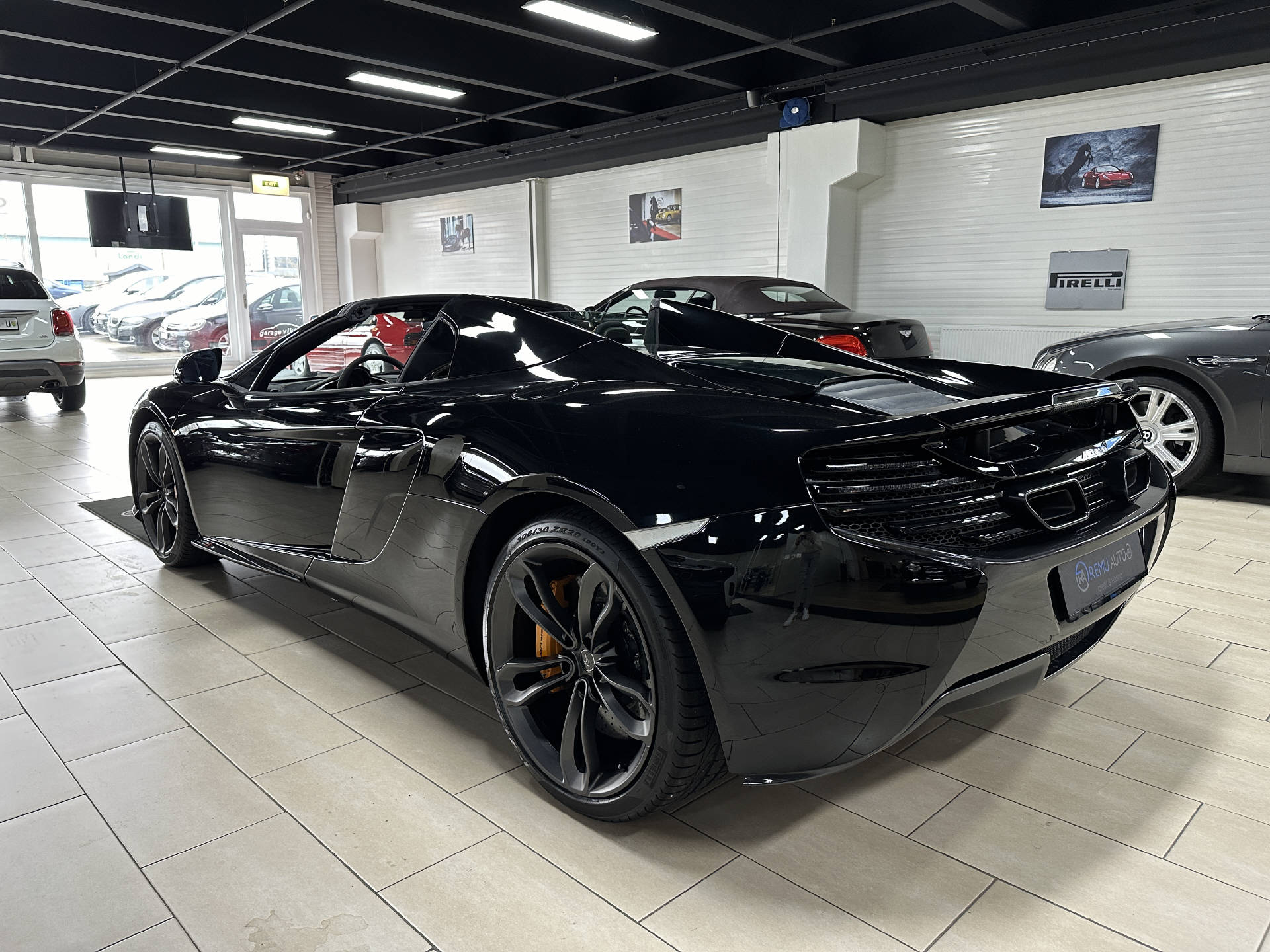 McLAREN 650S Spider 3.8 V8 SSG-image-6