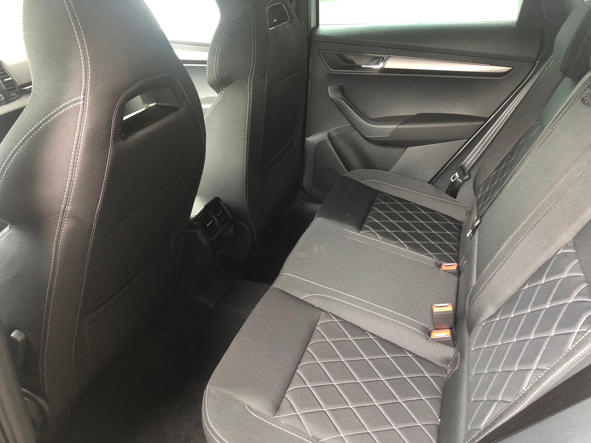 SKODA Karoq 1.5 TSI SportLine DSG-image-5