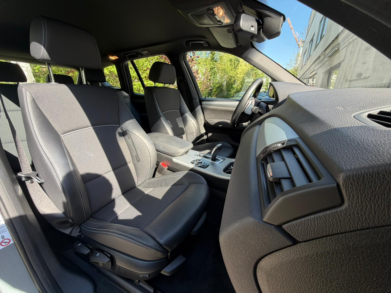 BMW X3 xDrive 20d Steptronic M Sport-image-16