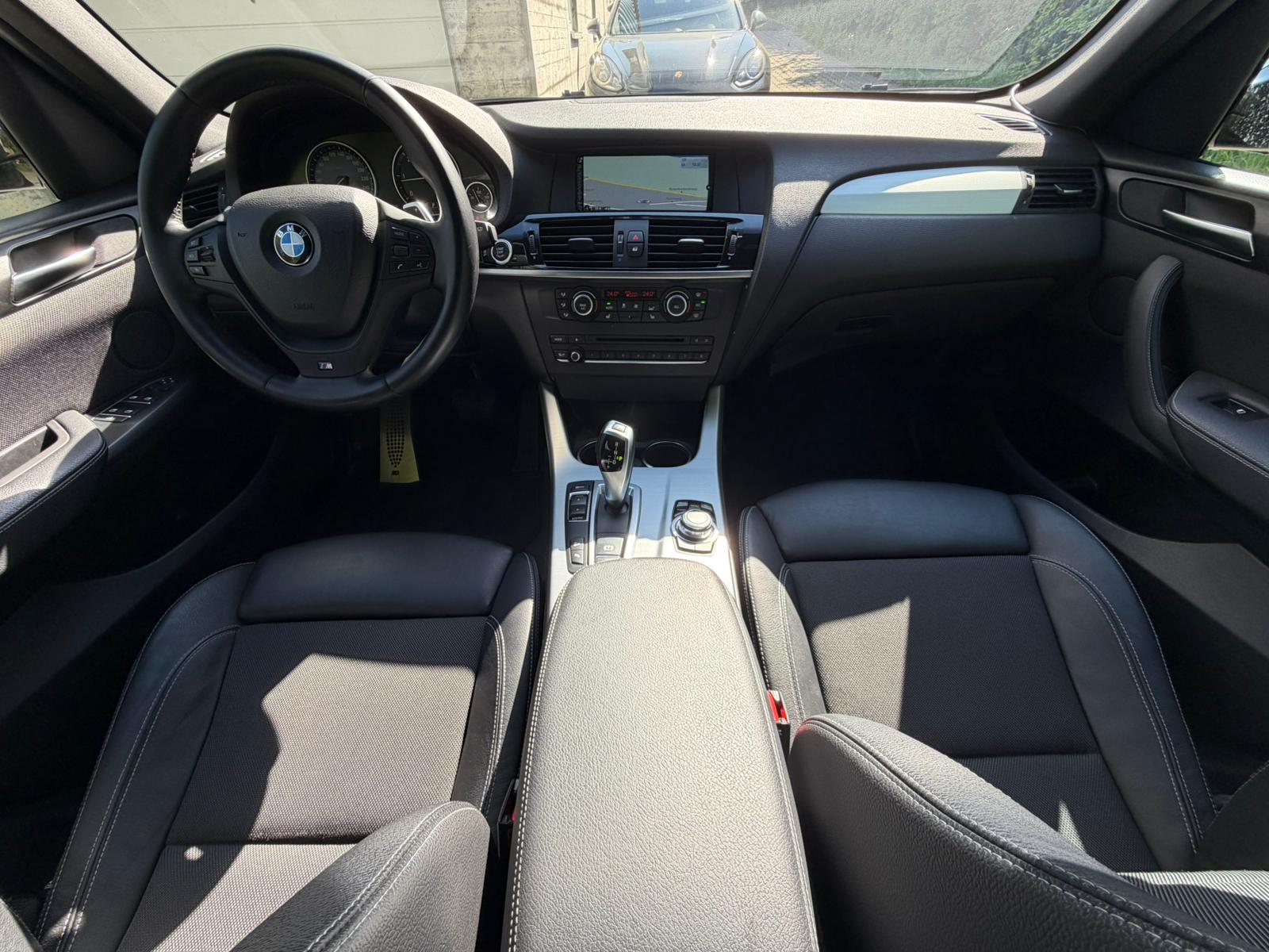 BMW X3 xDrive 20d Steptronic M Sport-image-17