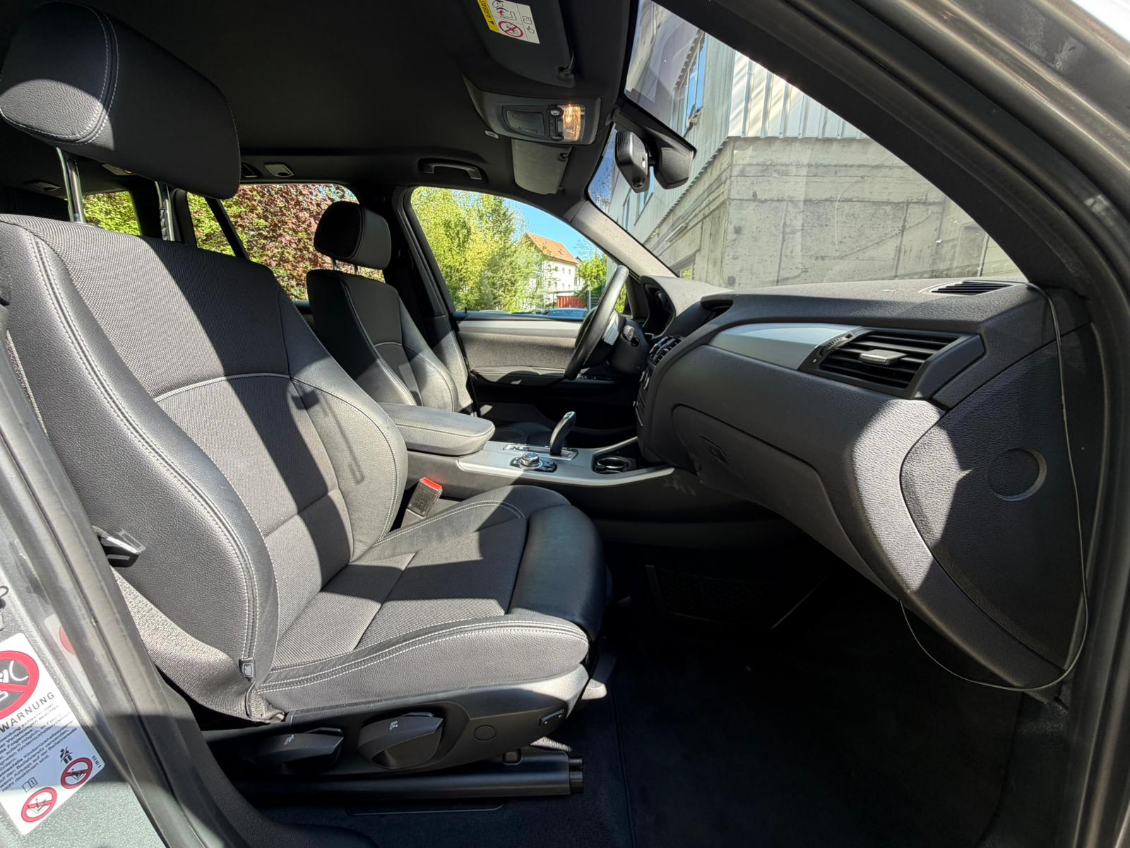 BMW X3 xDrive 20d Steptronic M Sport-image-15