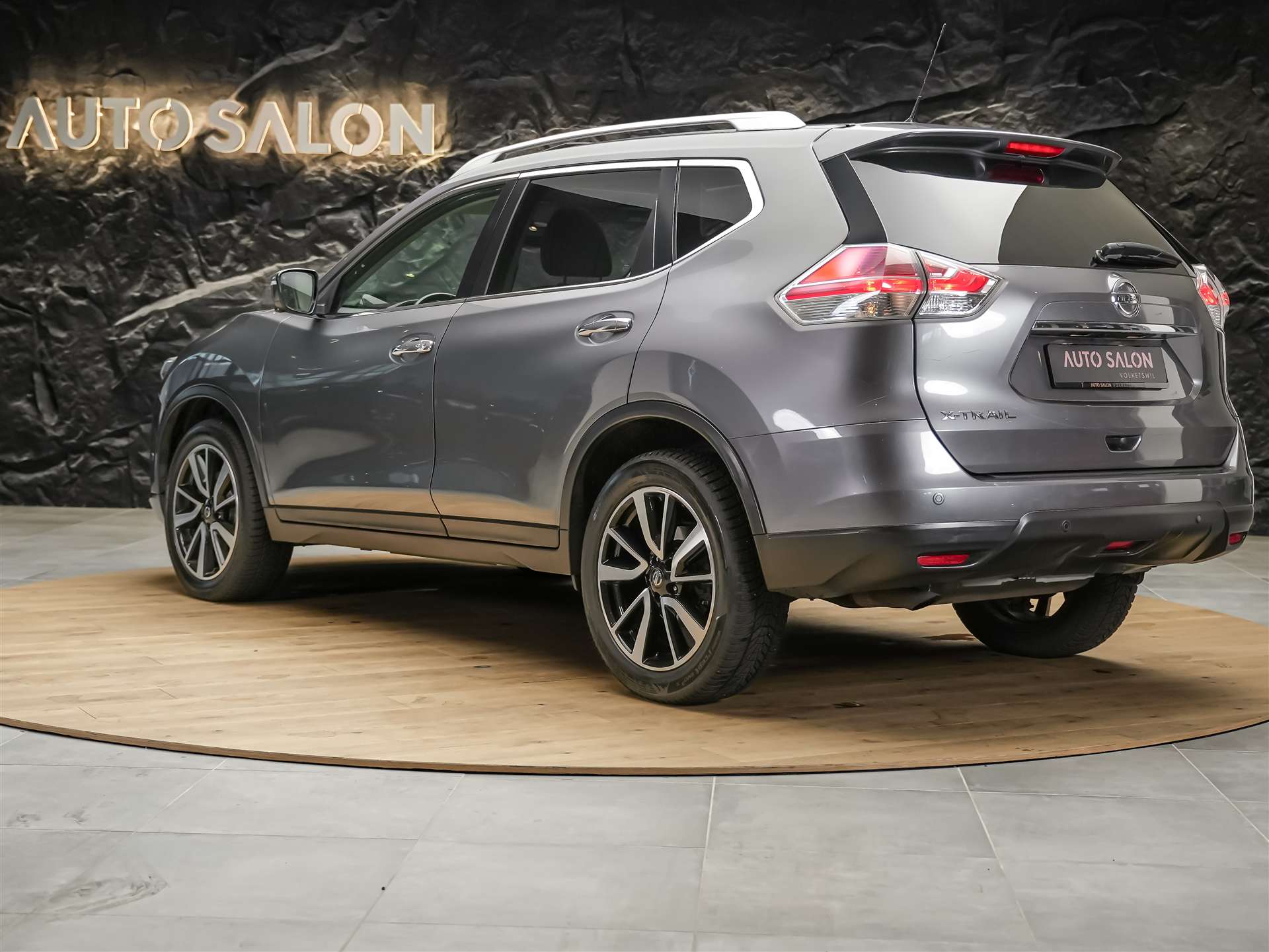 NISSAN X-Trail 2.0 dCi N-Vision 4x4 *Panorama*360° Kamera*Navigationssystem*-image-3