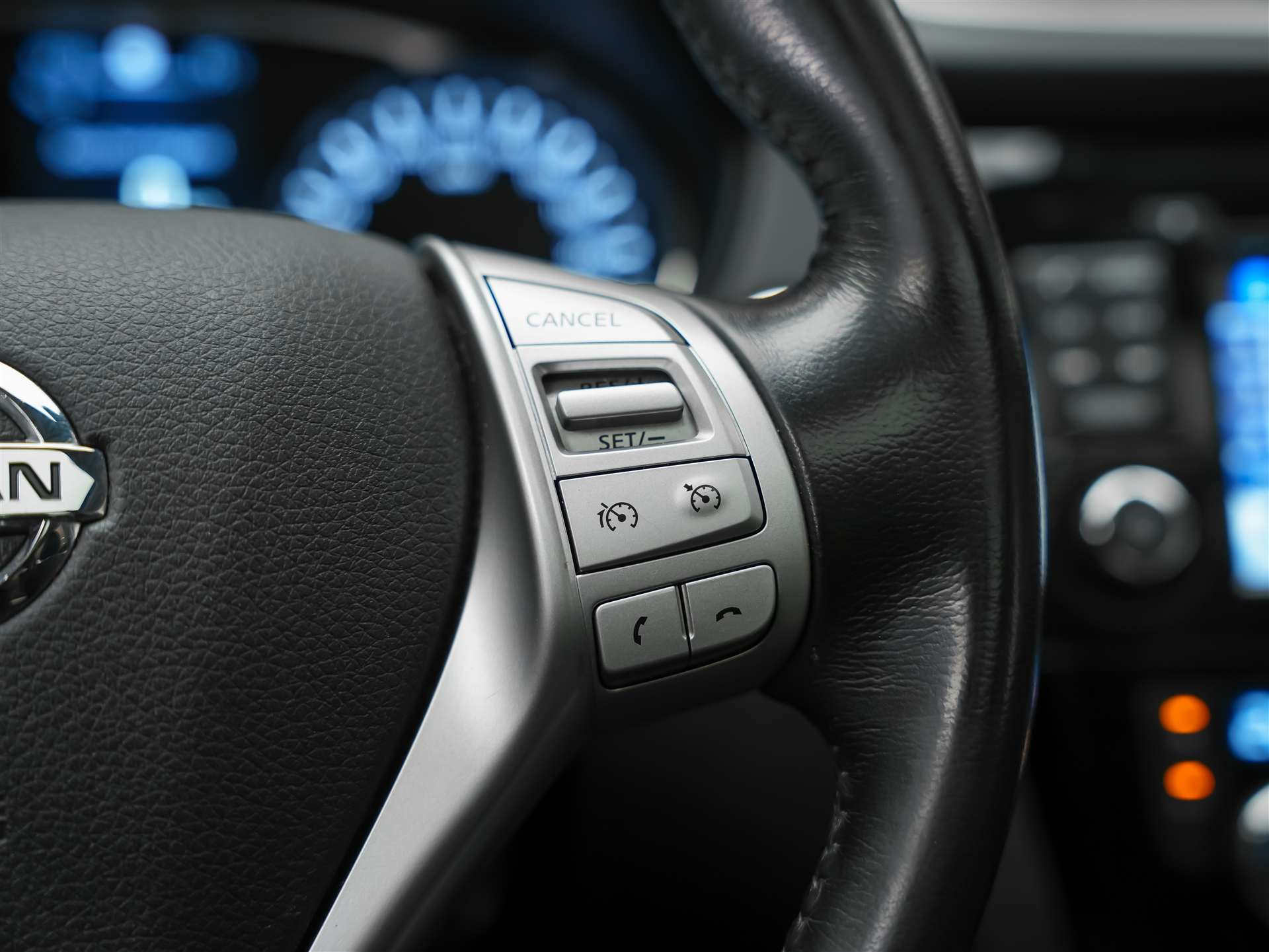 NISSAN X-Trail 2.0 dCi N-Vision 4x4 *Panorama*360° Kamera*Navigationssystem*-image-27