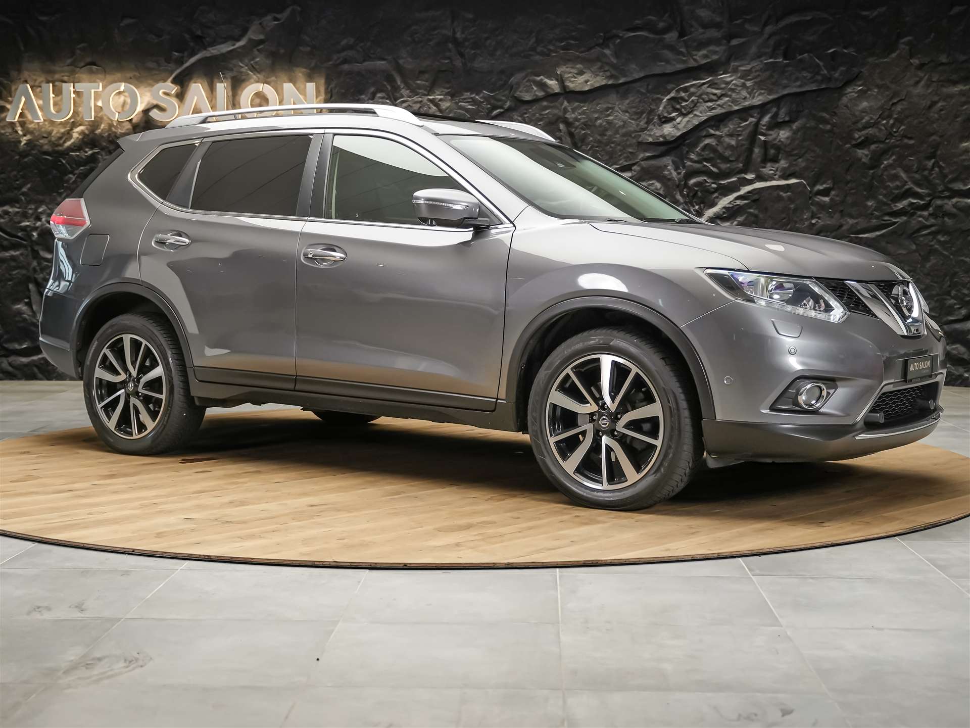 NISSAN X-Trail 2.0 dCi N-Vision 4x4 *Panorama*360° Kamera*Navigationssystem*-image-6