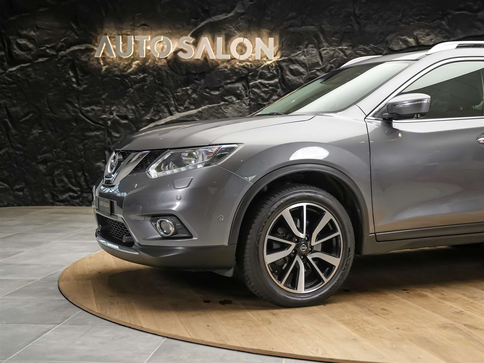 NISSAN X-Trail 2.0 dCi N-Vision 4x4 *Panorama*360° Kamera*Navigationssystem*-image-14