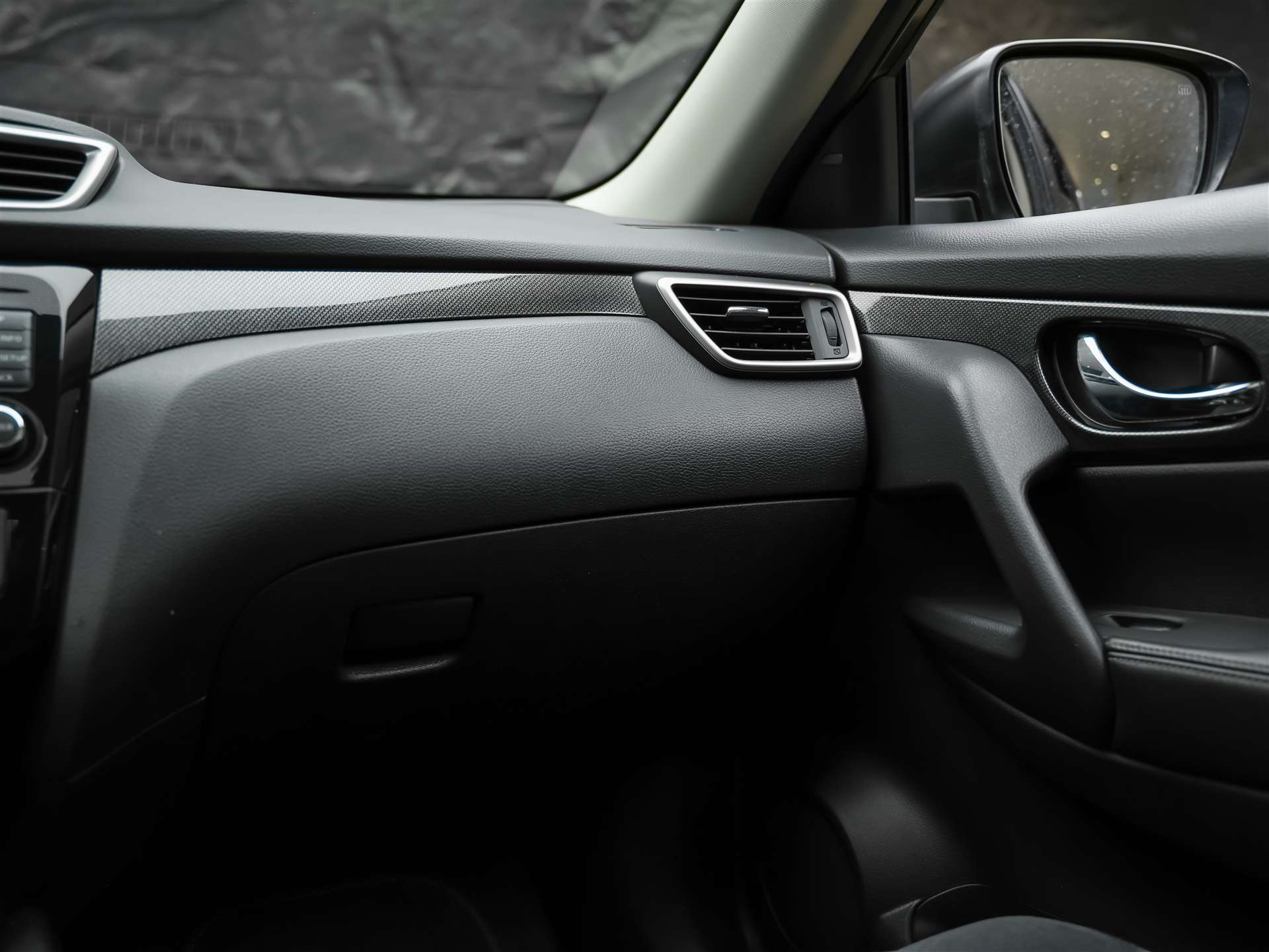 NISSAN X-Trail 2.0 dCi N-Vision 4x4 *Panorama*360° Kamera*Navigationssystem*-image-21