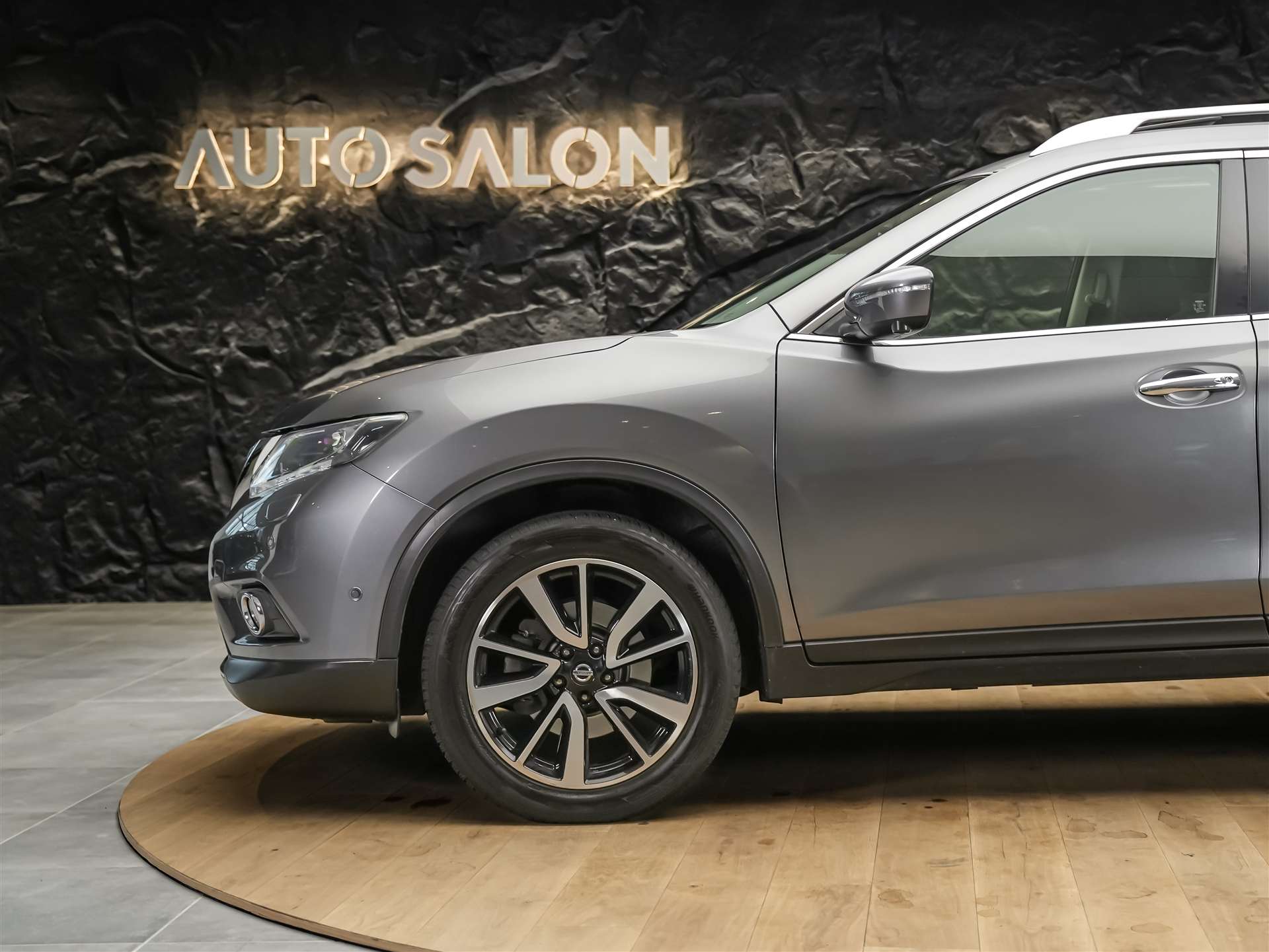 NISSAN X-Trail 2.0 dCi N-Vision 4x4 *Panorama*360° Kamera*Navigationssystem*-image-15