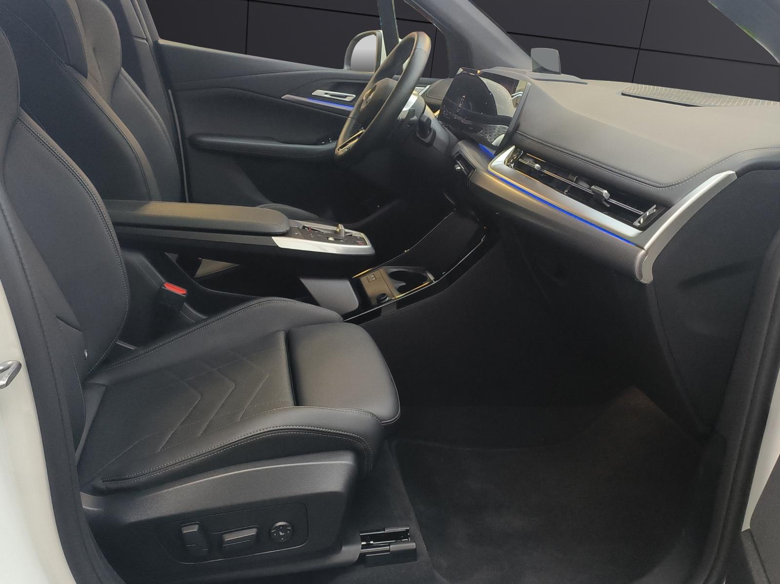 BMW 223d xDrive SDKG Active Tourer-image-14