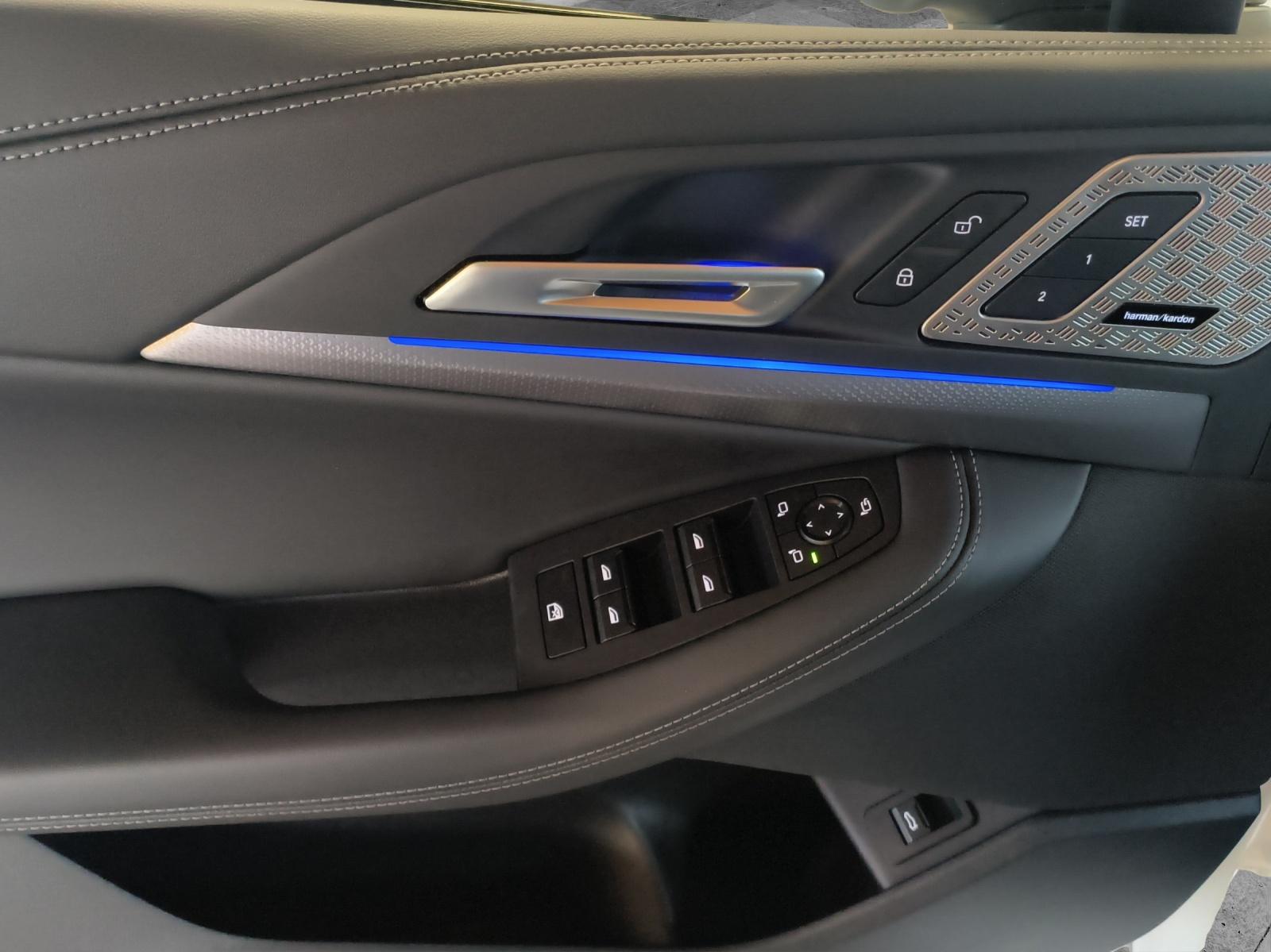 BMW 223d xDrive SDKG Active Tourer-image-10